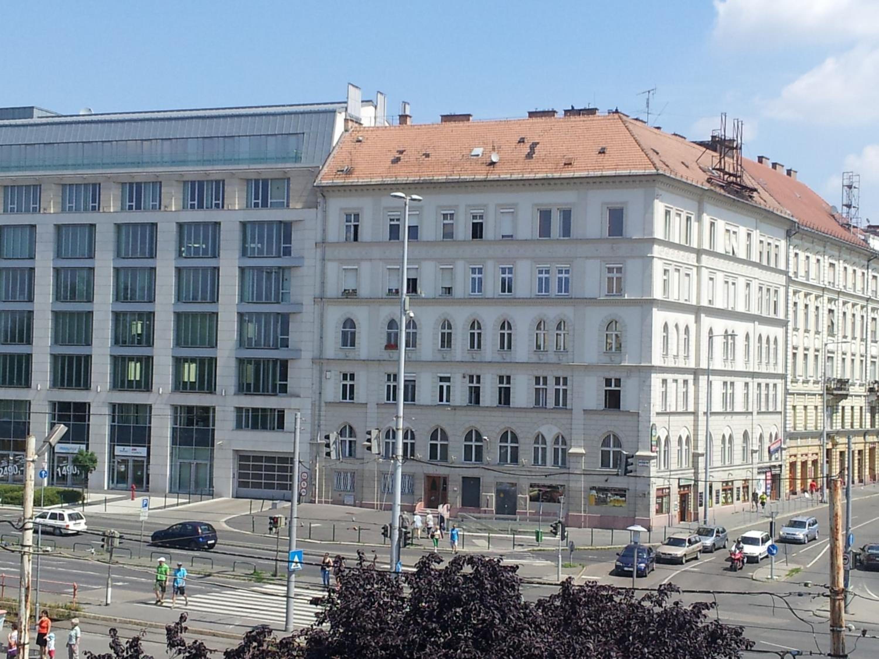 Studio along the Danube view 4