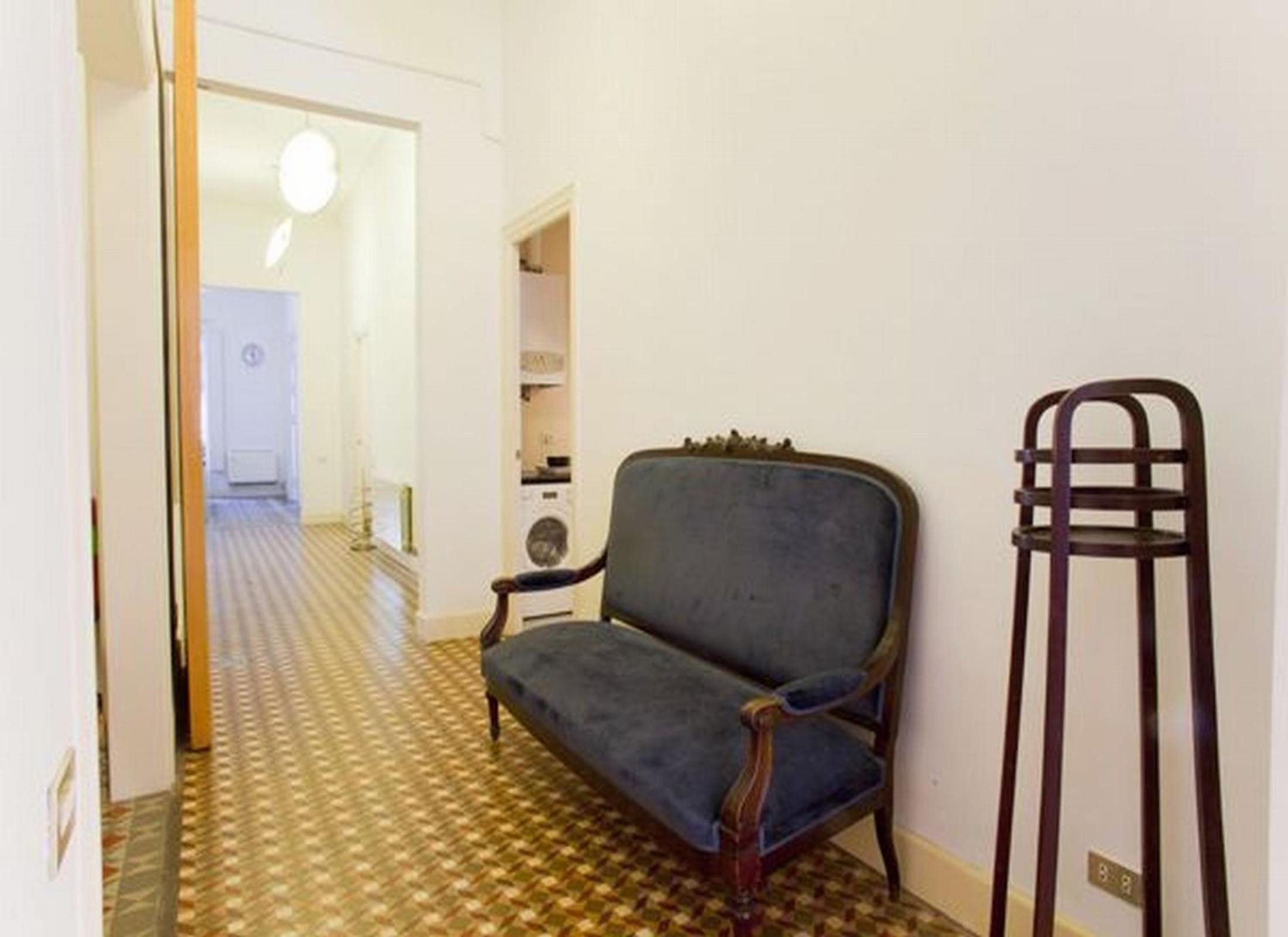 BizFlats Eixample Apartments