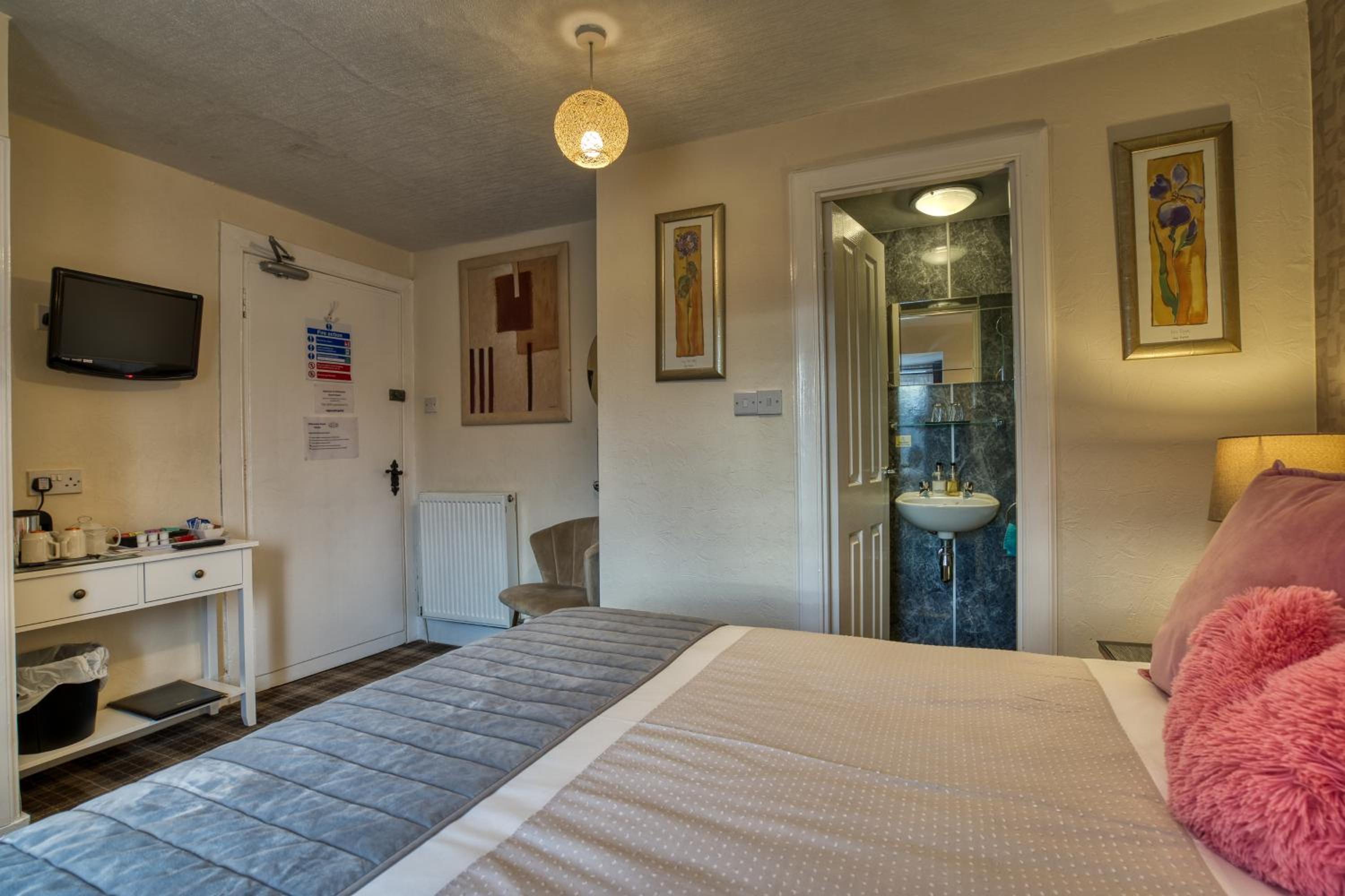 Pitfaranne Guest House