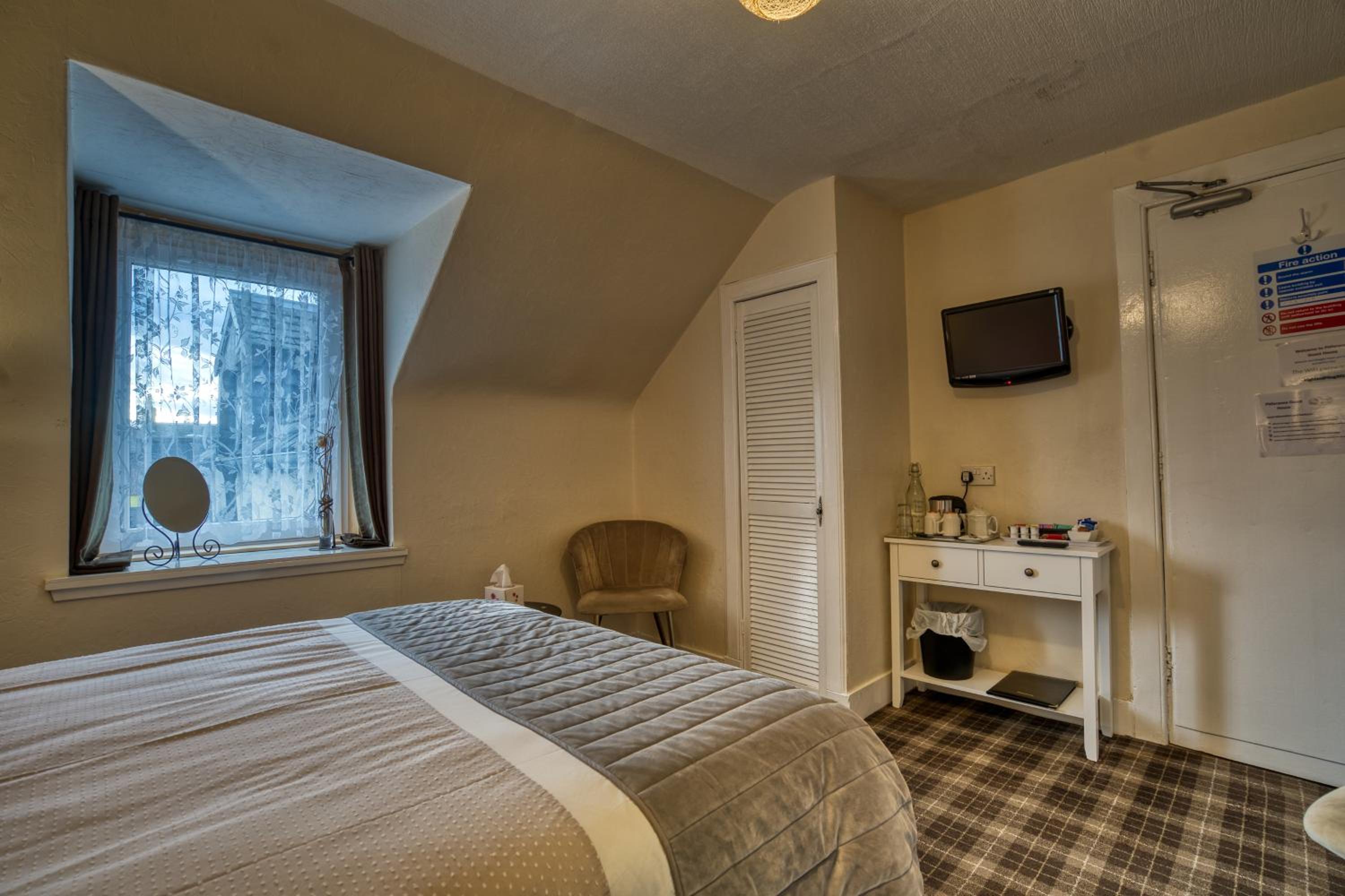 Pitfaranne Guest House