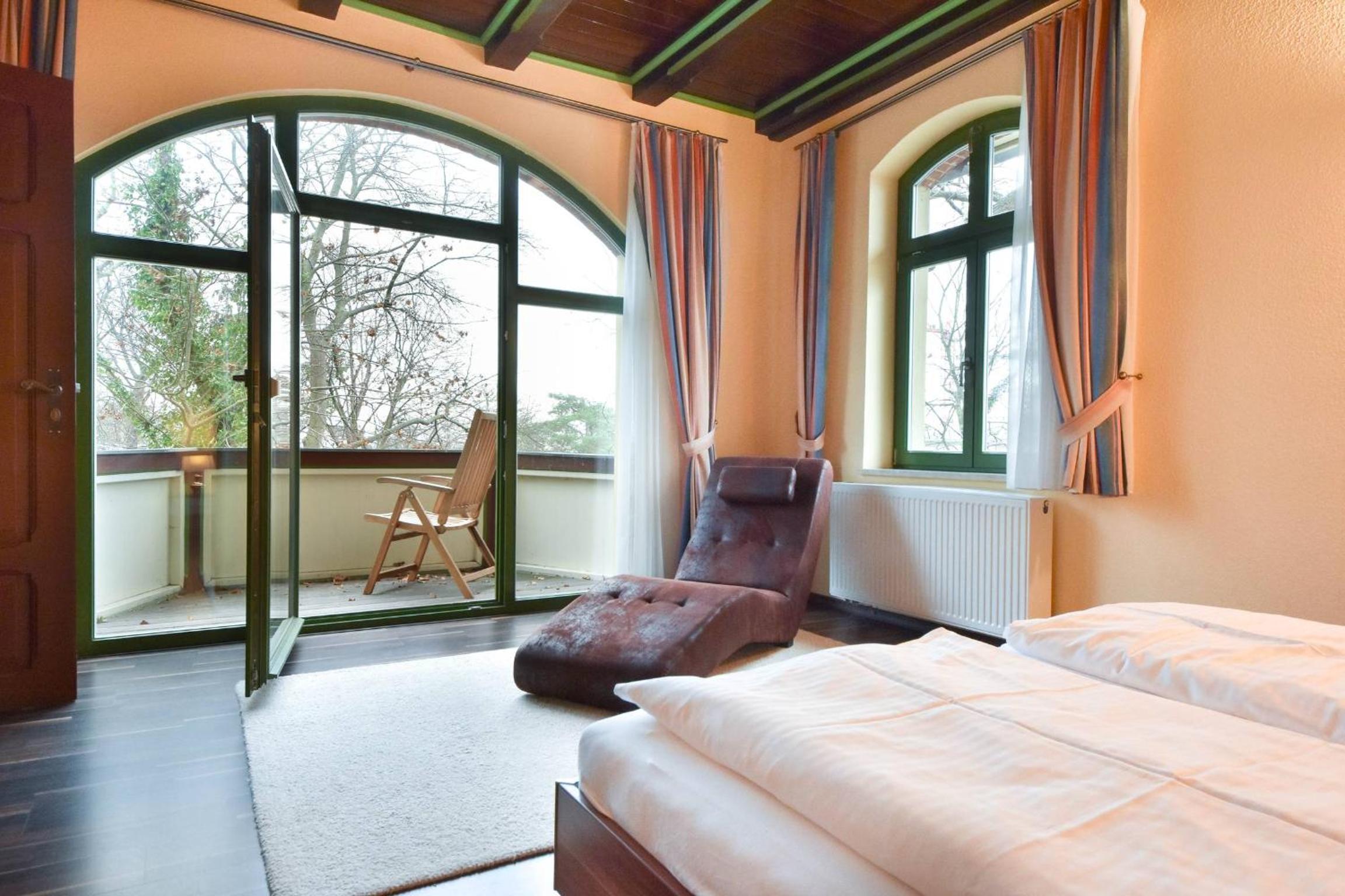 Villa Grenzschlösschen 05 view 3
