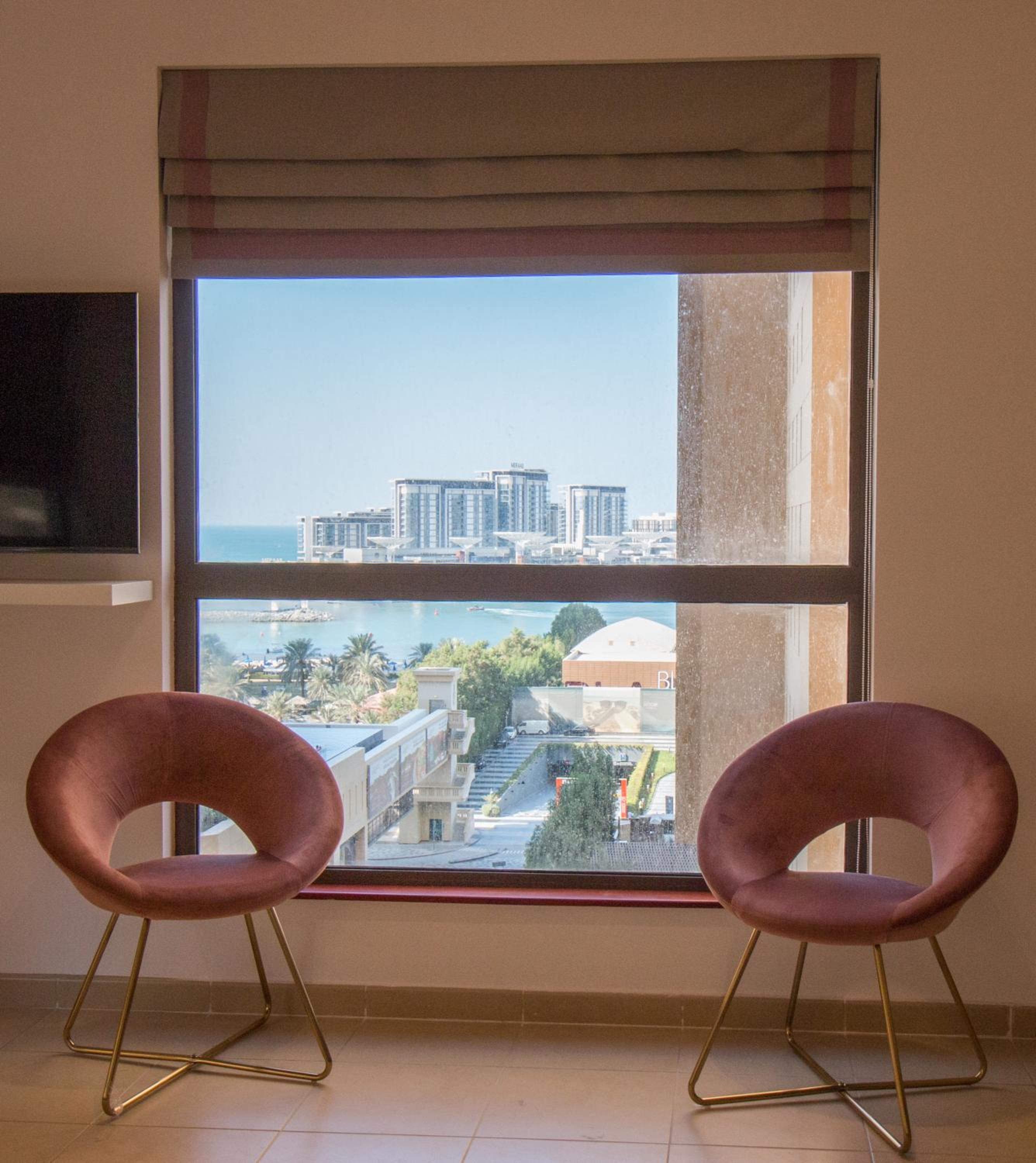 Premium 3BR! Partial Sea-View - Amwaj