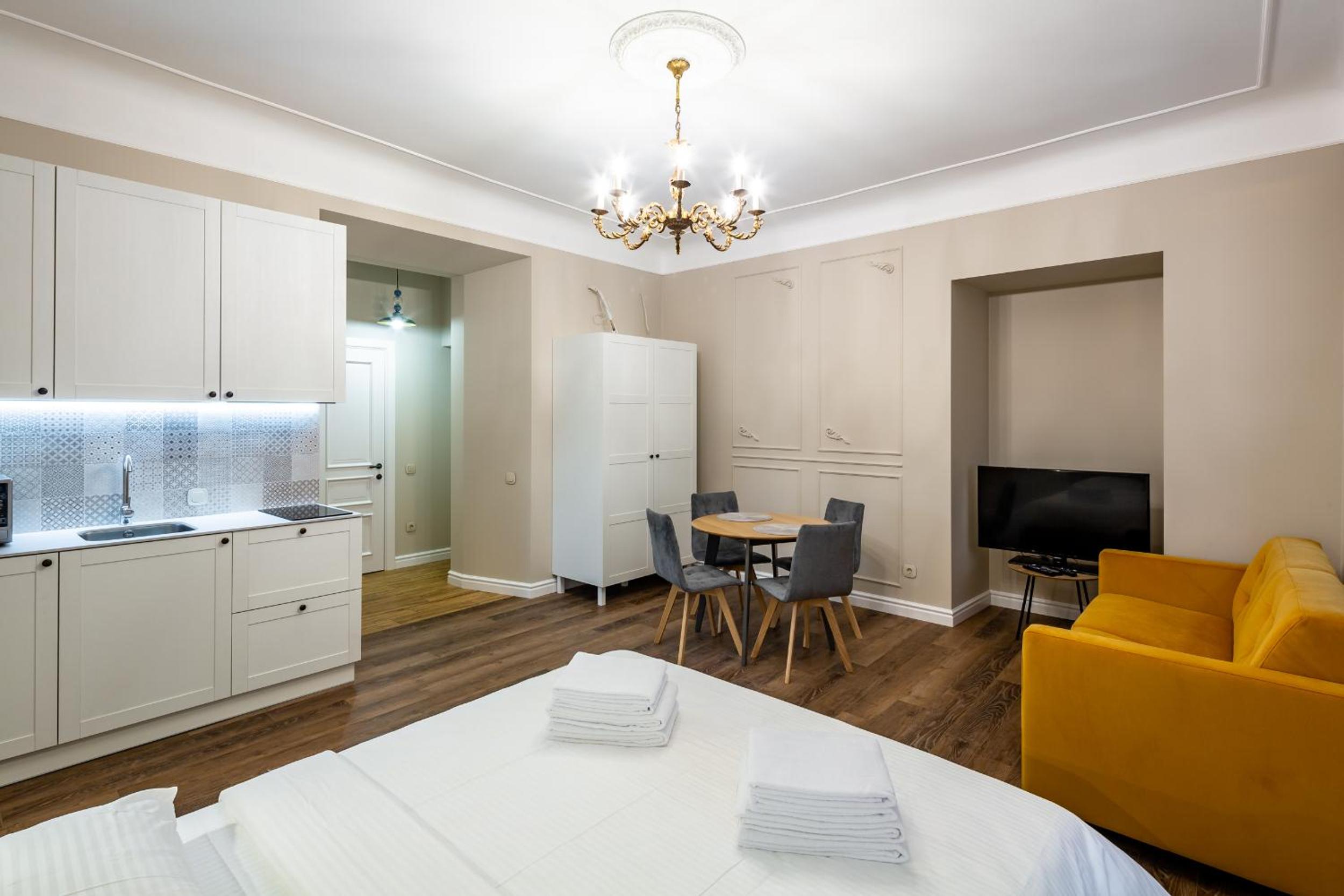Romari apartment Площа Катедральна 8 view 3
