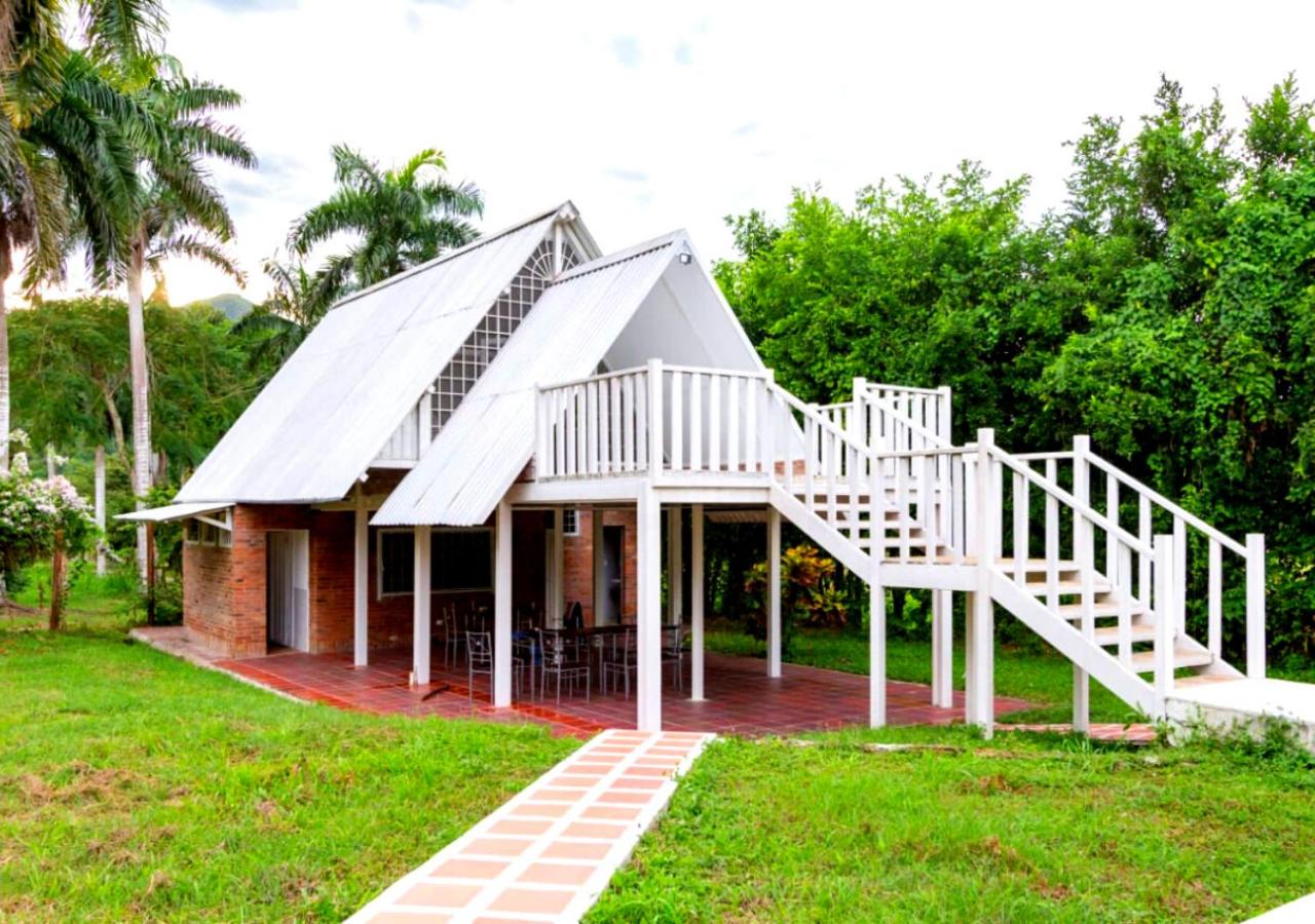 Casa Quinta Campestre Piscina Privada Apulo cerca a Anapoima