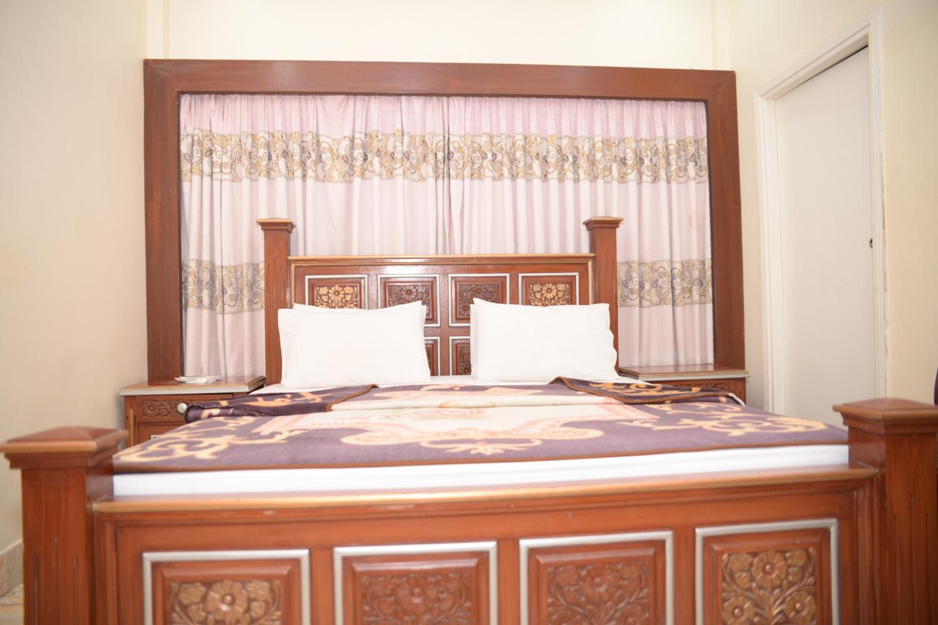 Stay Inn Guest House
