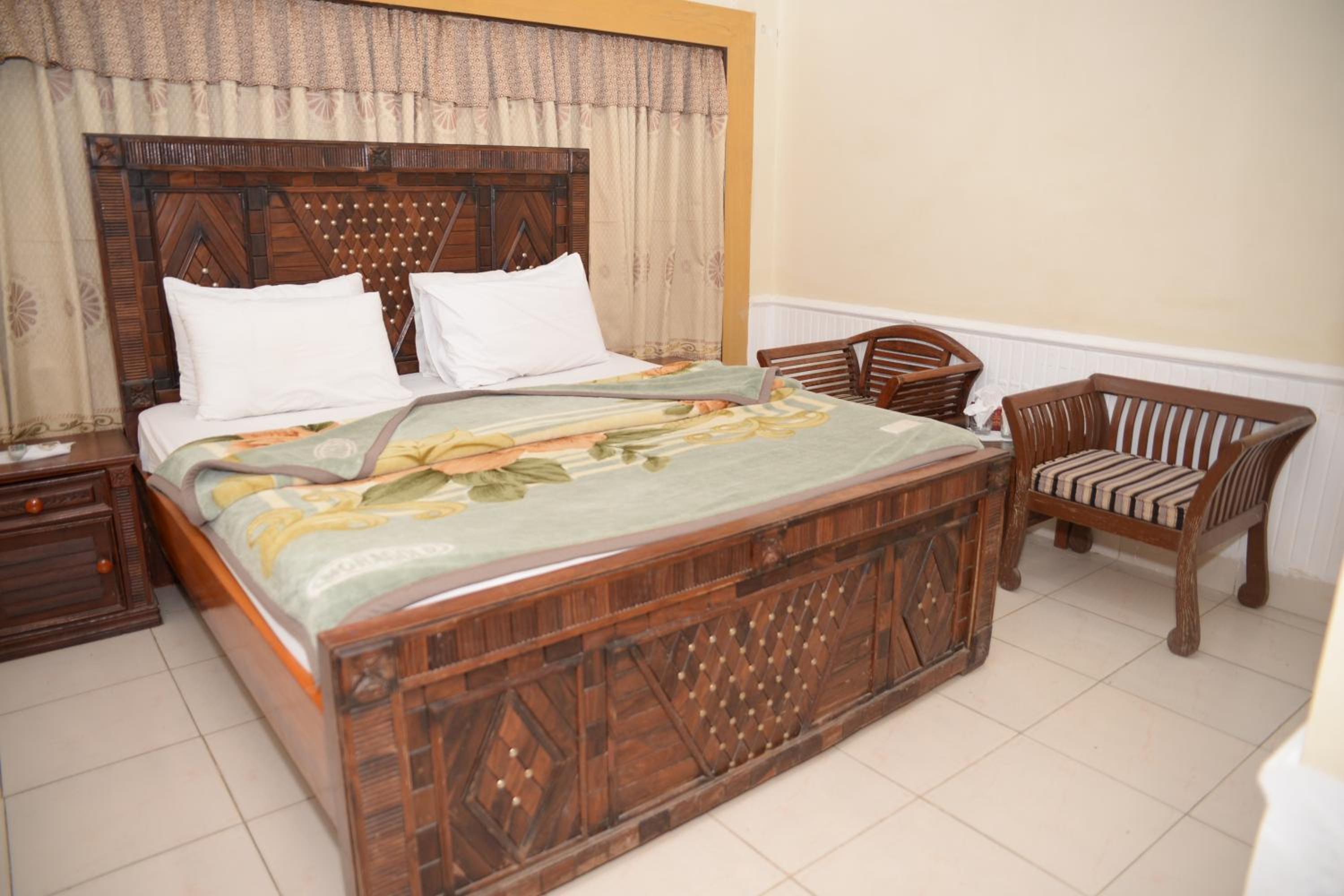 Stay Inn Guest House