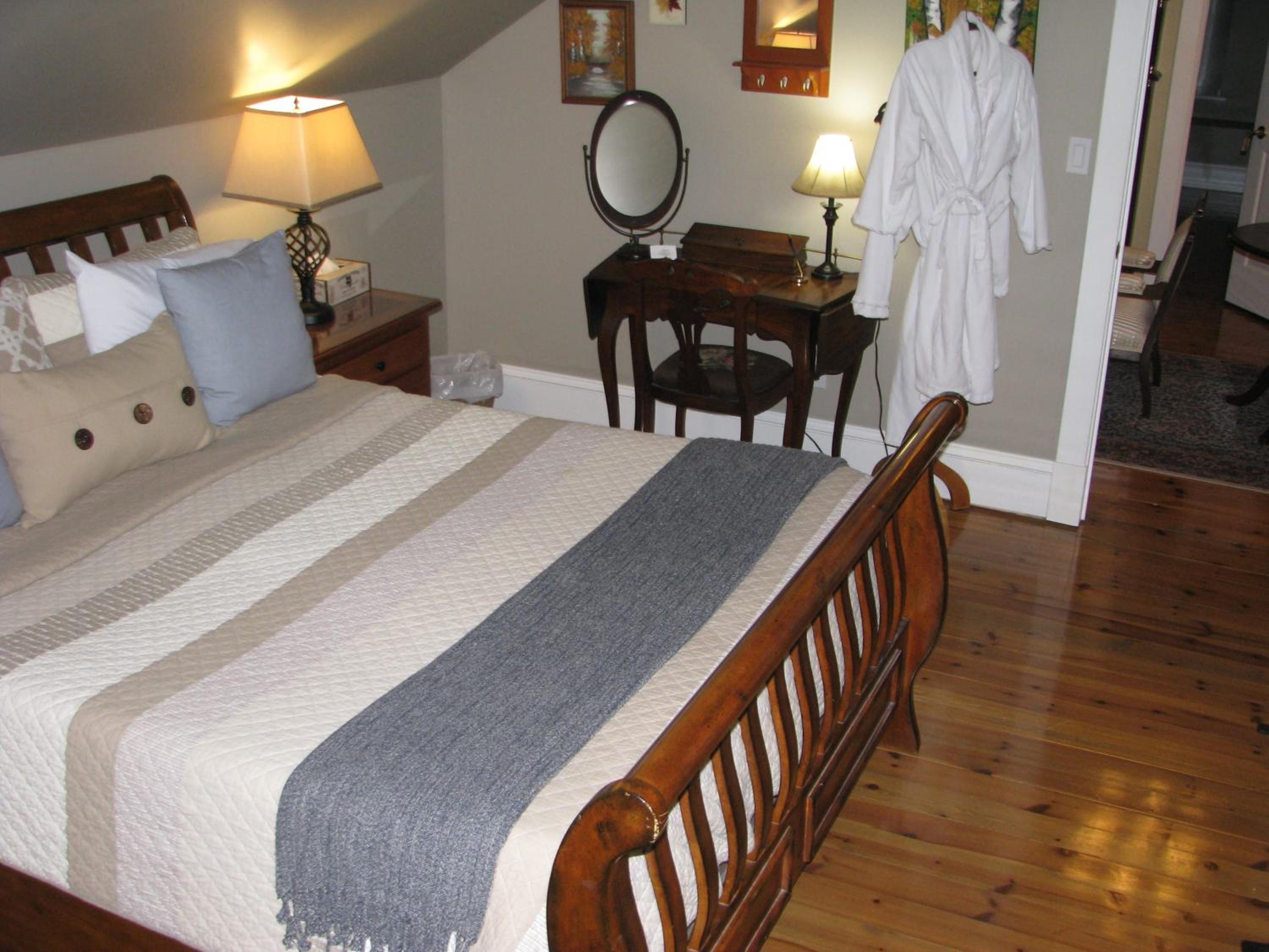 Clyde Hall Bed and Breakfast
