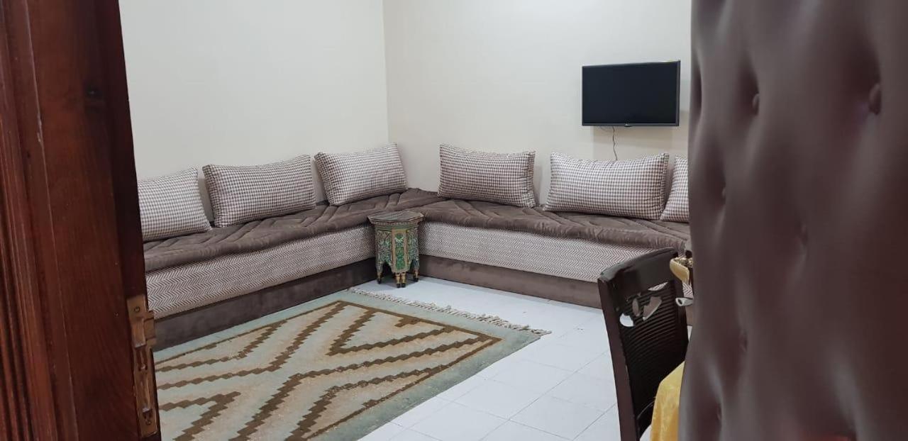 Riad Lalla Khiti