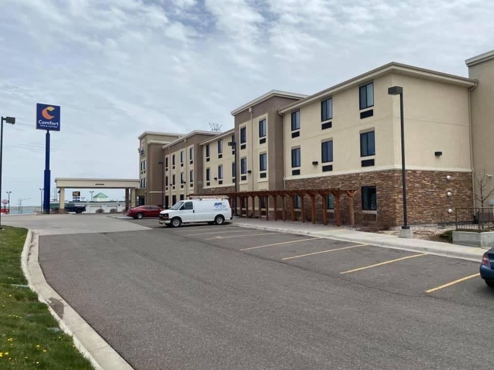 Comfort Inn & Suites