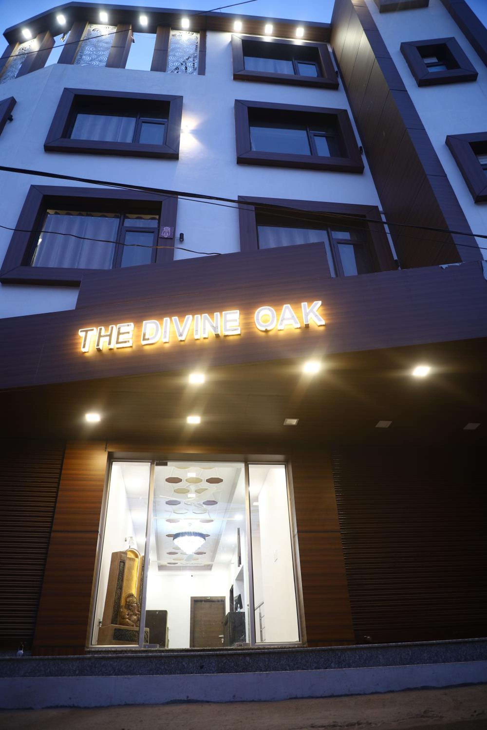 Katra Vacations - The Divine Oak - Property Image 2