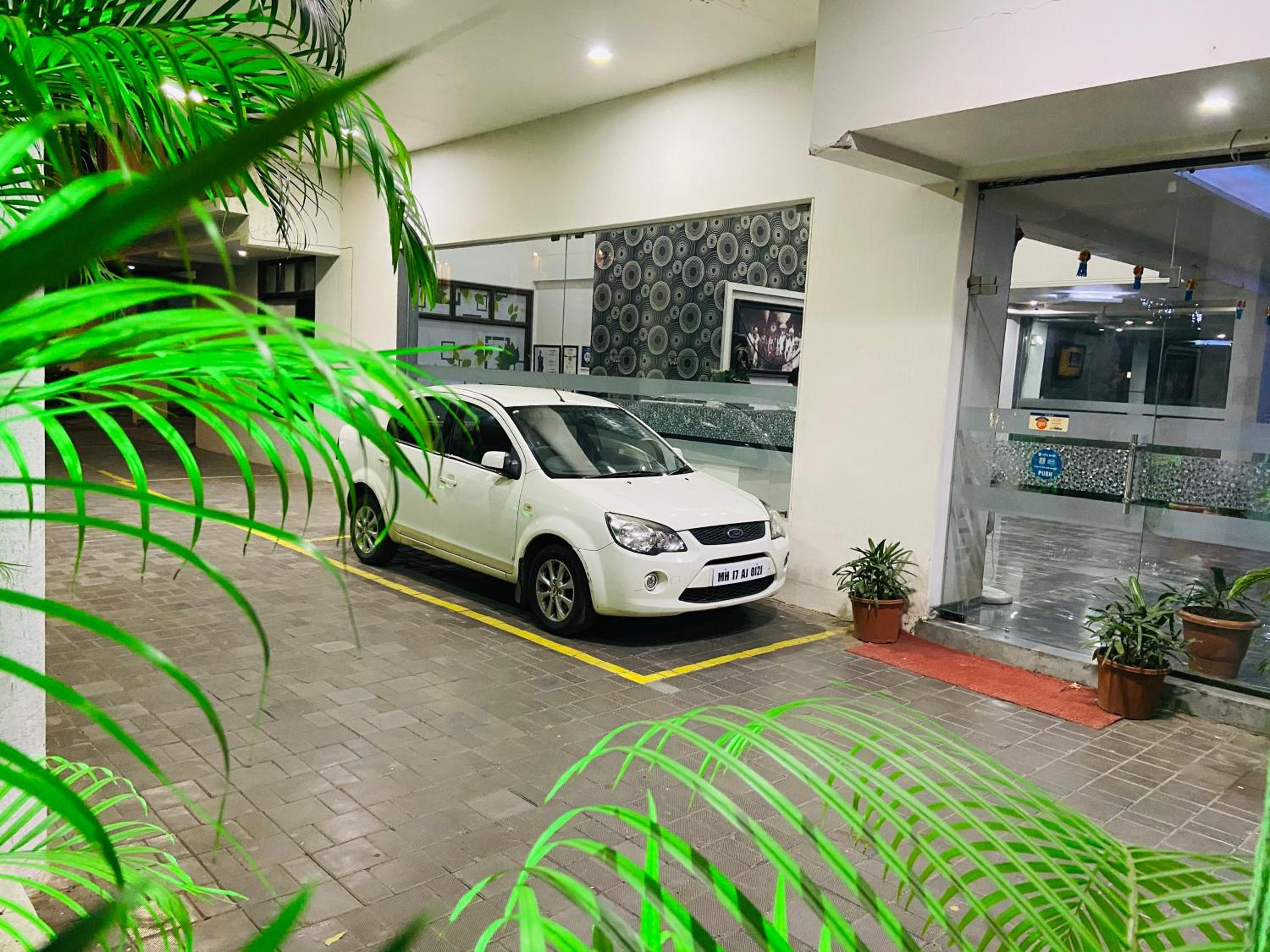 Shirdi Vacations - Hotel Sai Bansi - Property Image 7