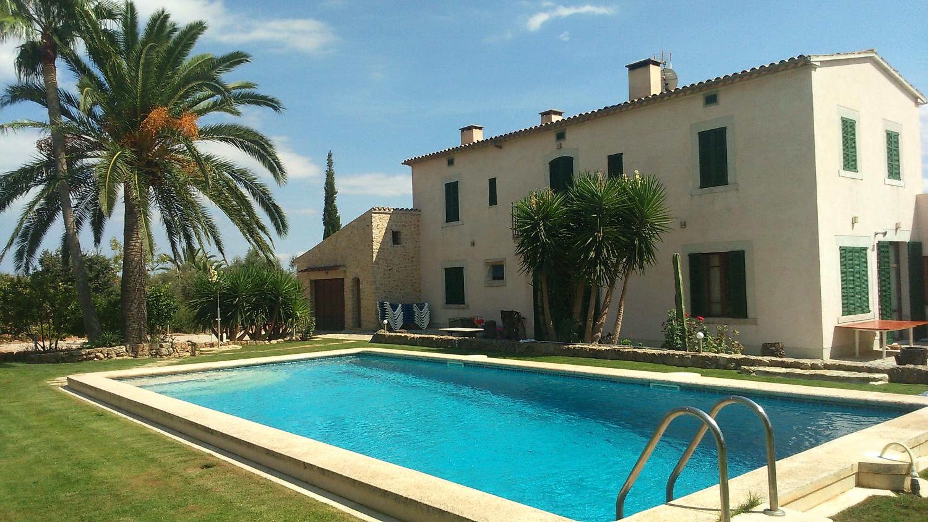 Son Jordi nou, beautiful villa near Alaro big swimming pool, BBQ mountain views 12people view 5