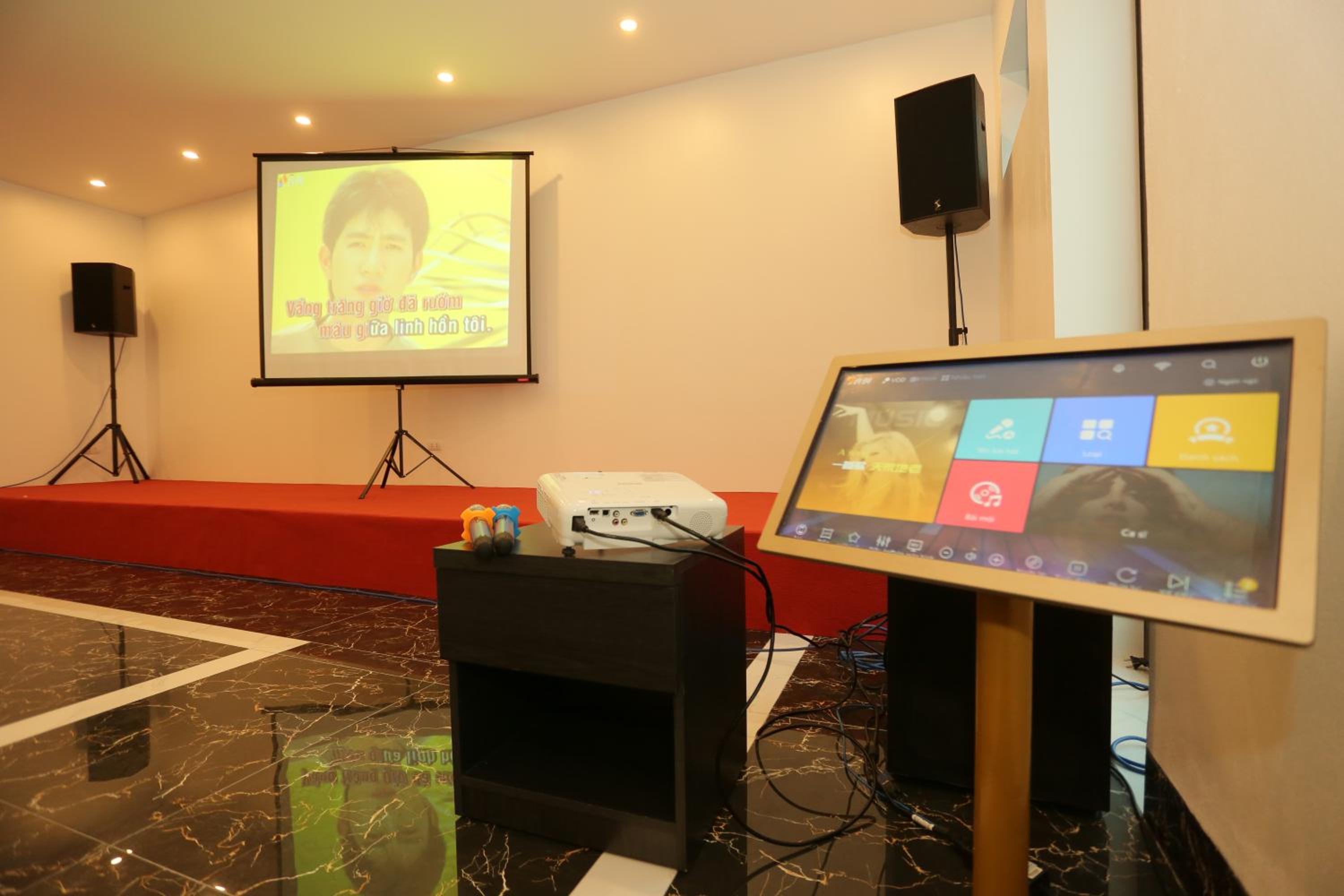 meeting & event spaces