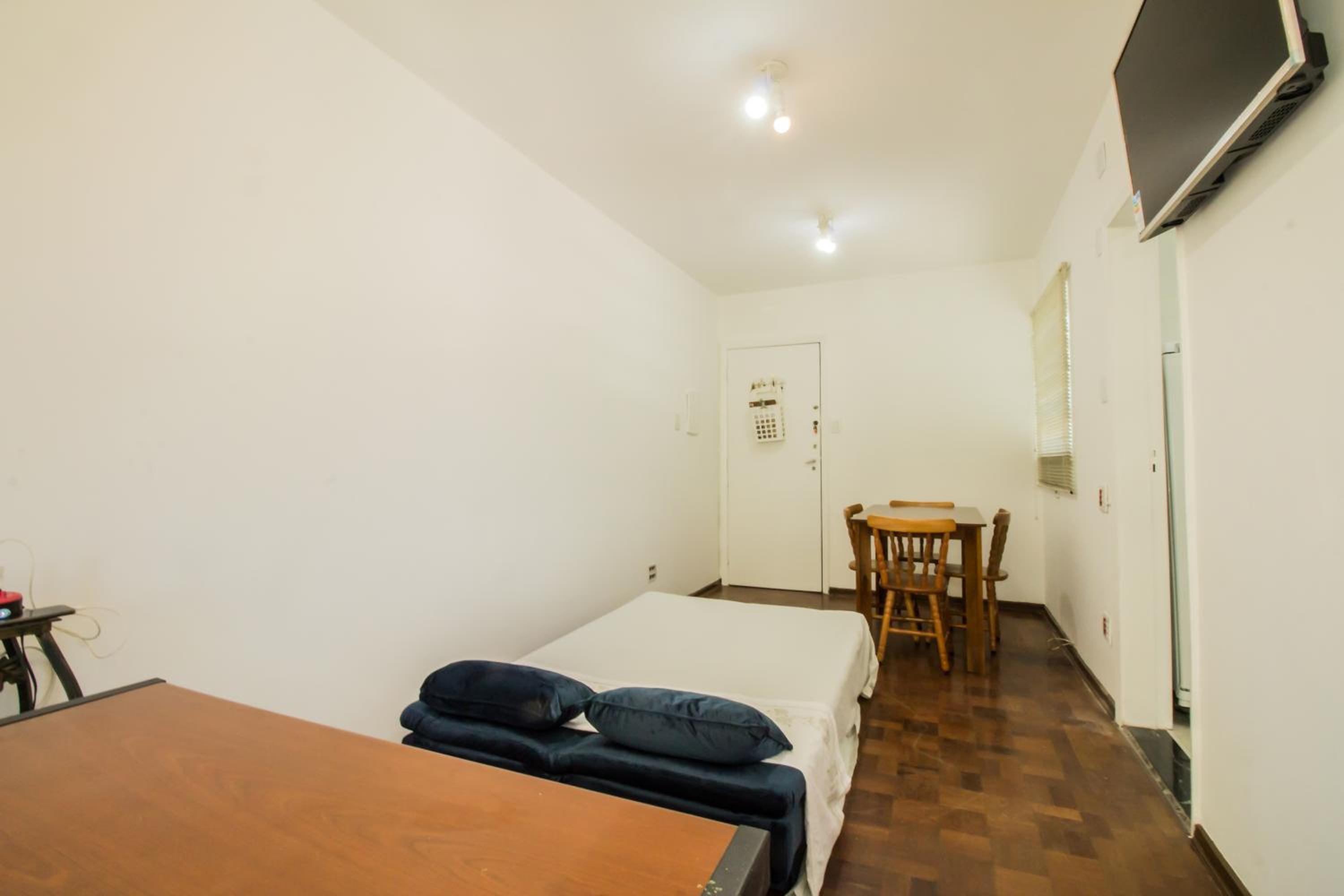 Apartamento aconchegante com estacionamento na 25 de março