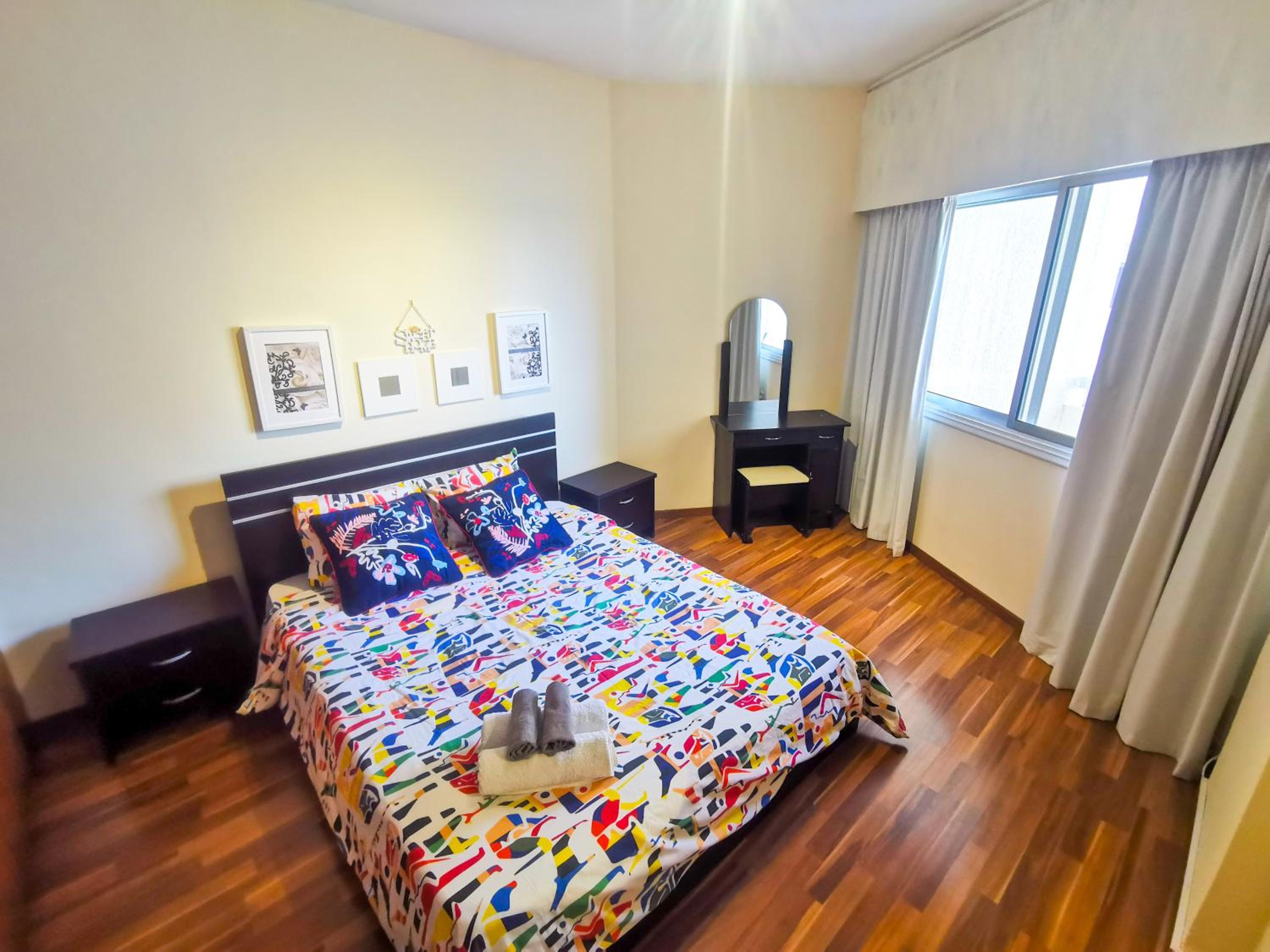 Flirty Flamingo Seaview Seafront Apartment view 2