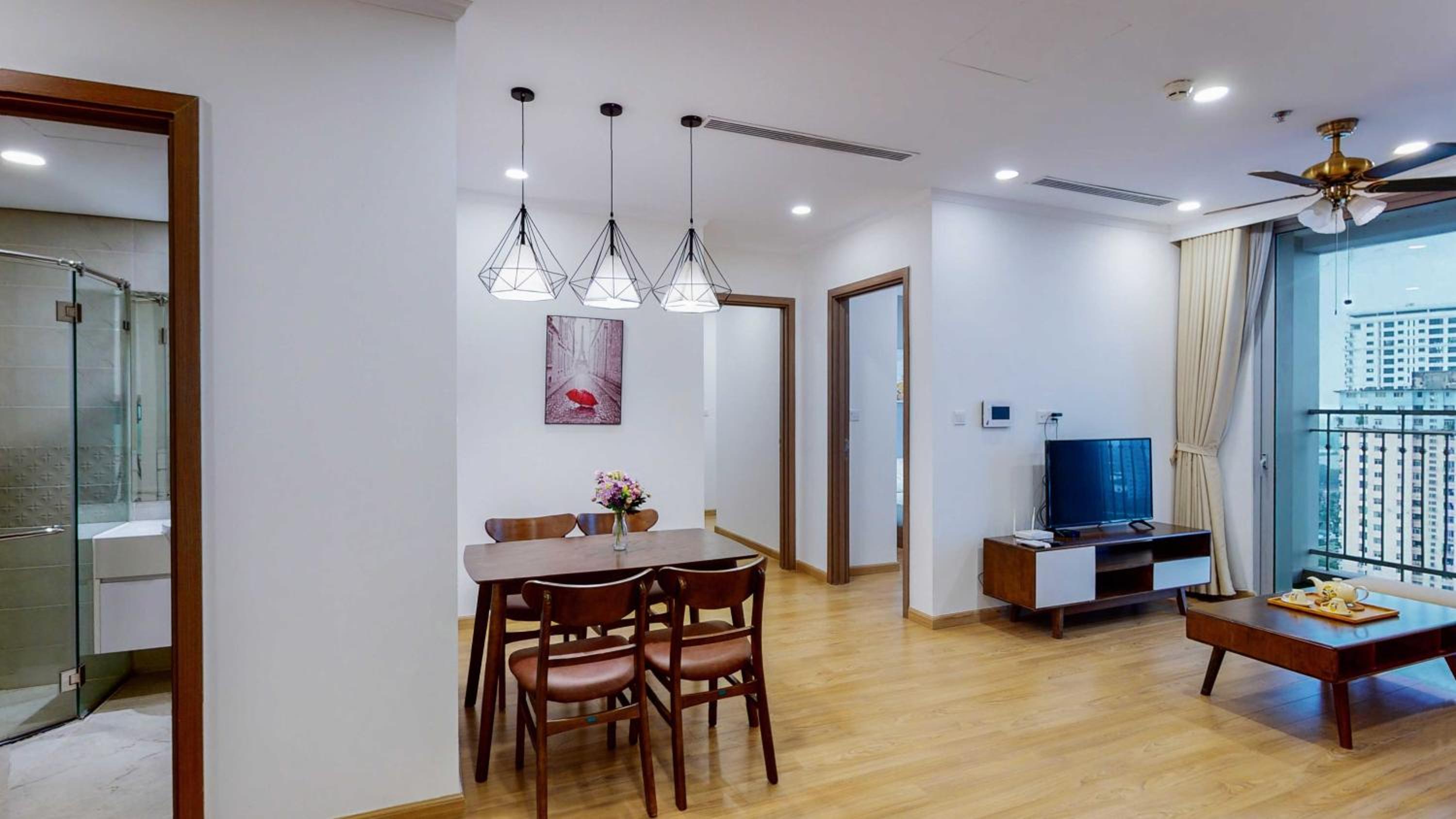 BOM HOMES VINHOMES GARDENIA LUXURY APARTMENt