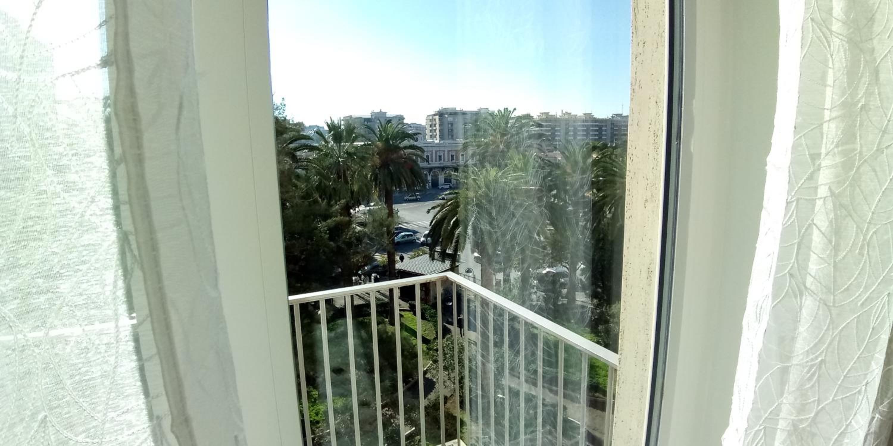 Hotel Station suite - Image 1