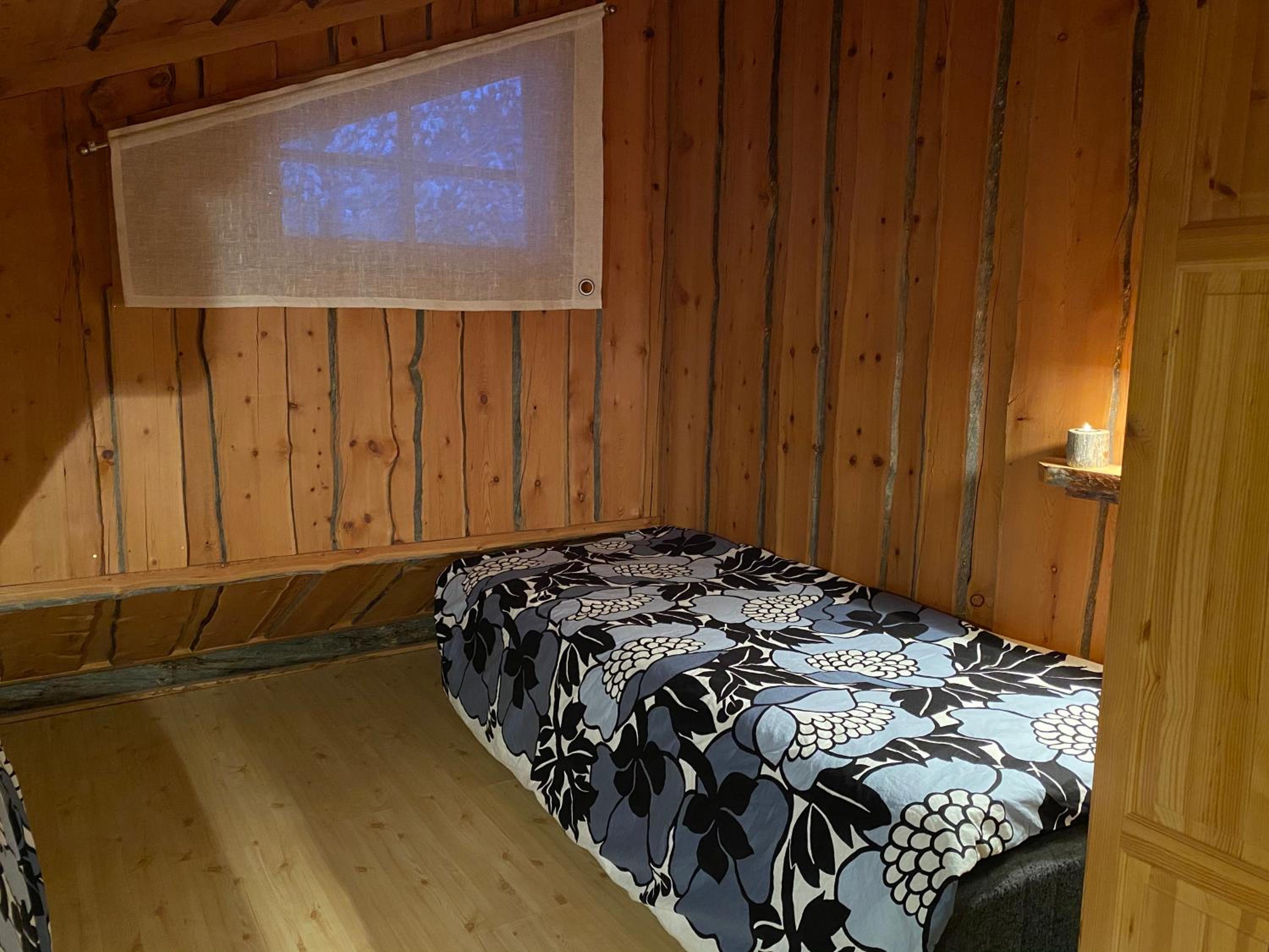 Levi Log Cabin - Viprakka 4A view 5