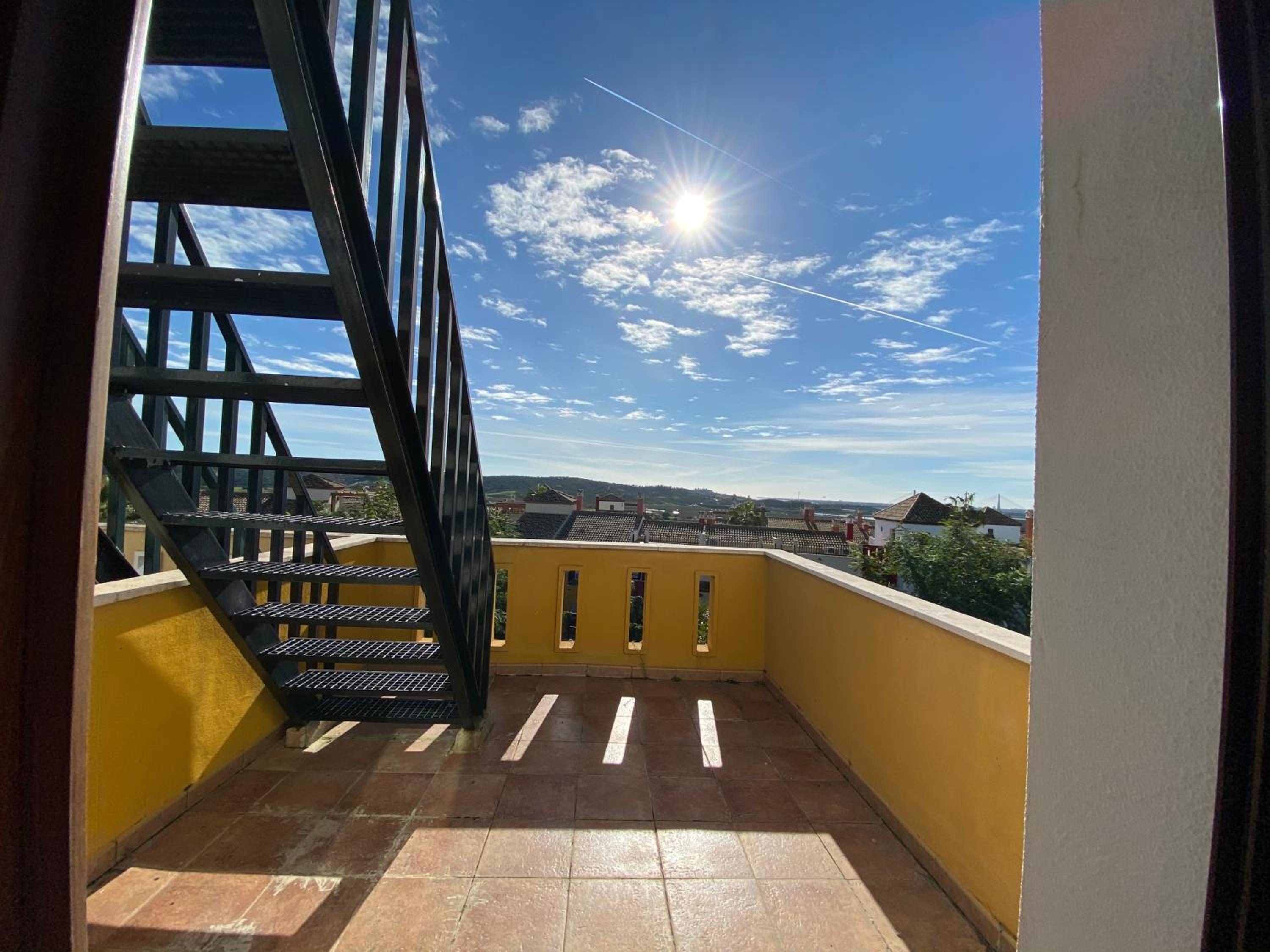 ADOSADO CON VISTAS, RELAJATE Y DISFRUTA