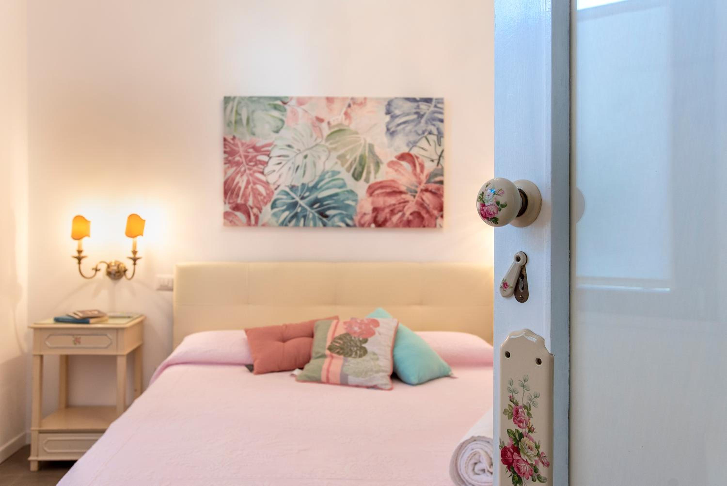 Nura's - Apartment AL MARE sea front photo 4