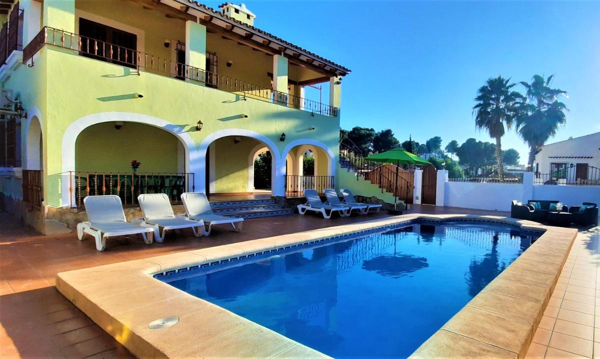 Villa Costa photo 2