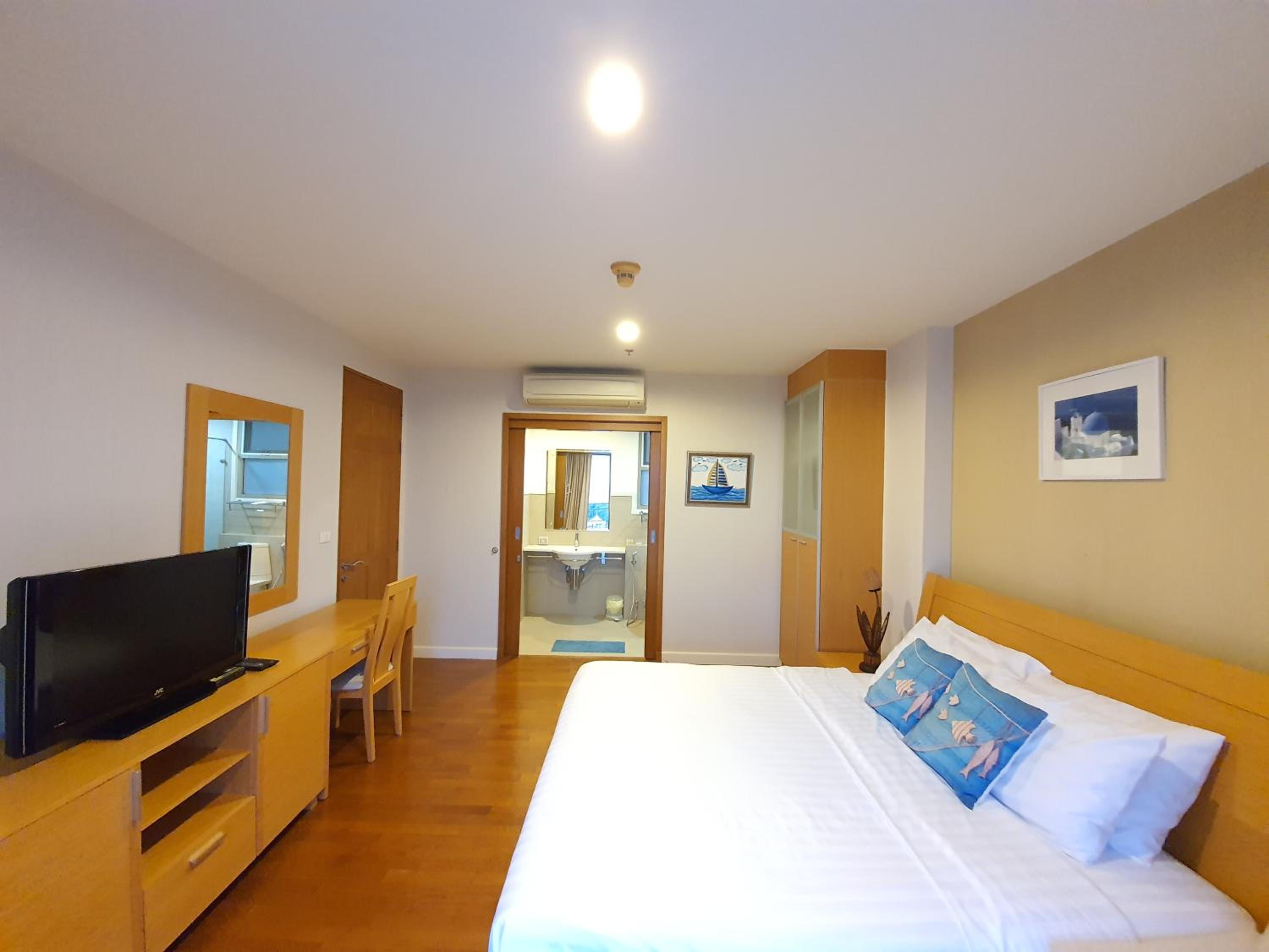 Boat House Residence Hua Hin view 5