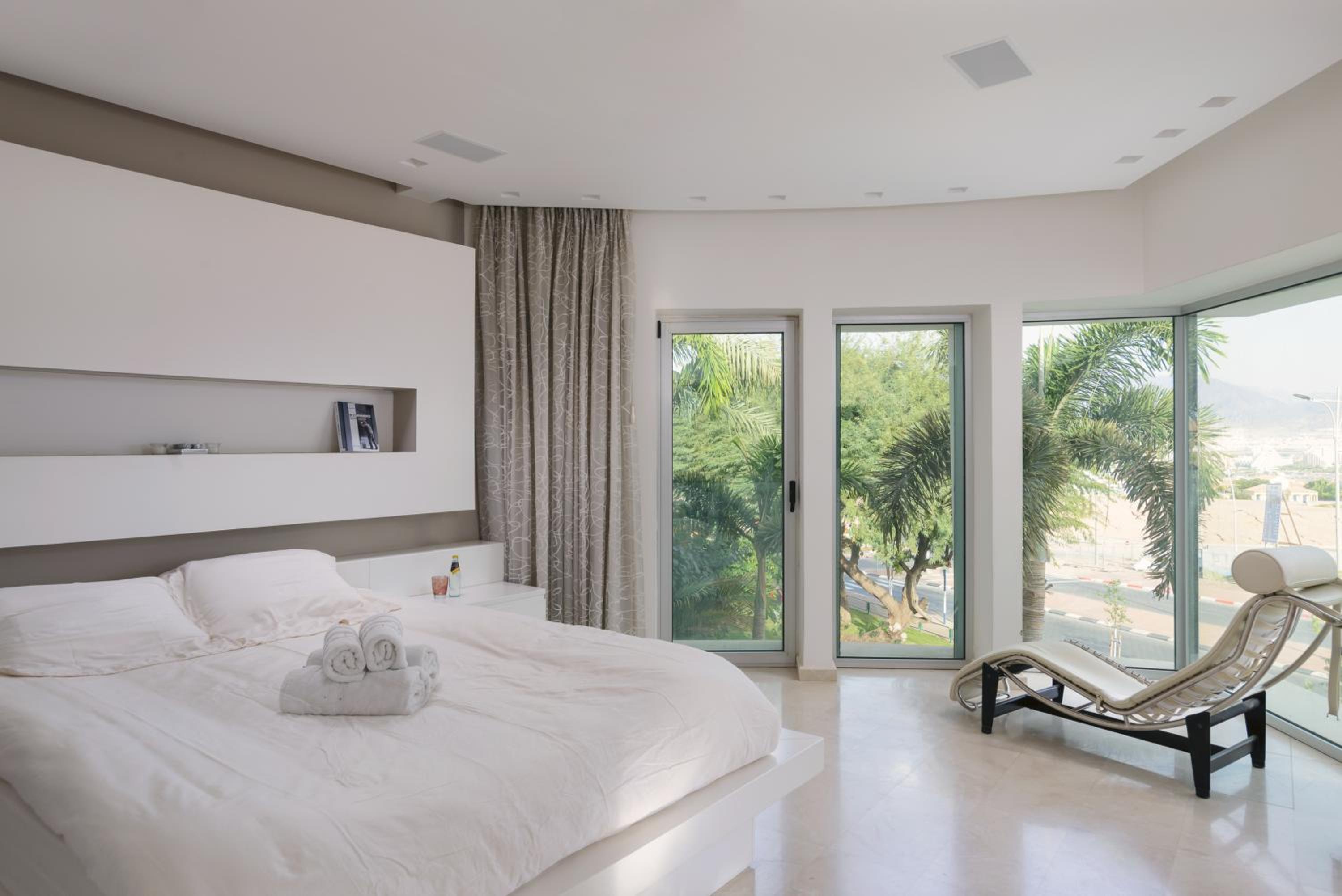 Villa Paradise view 3