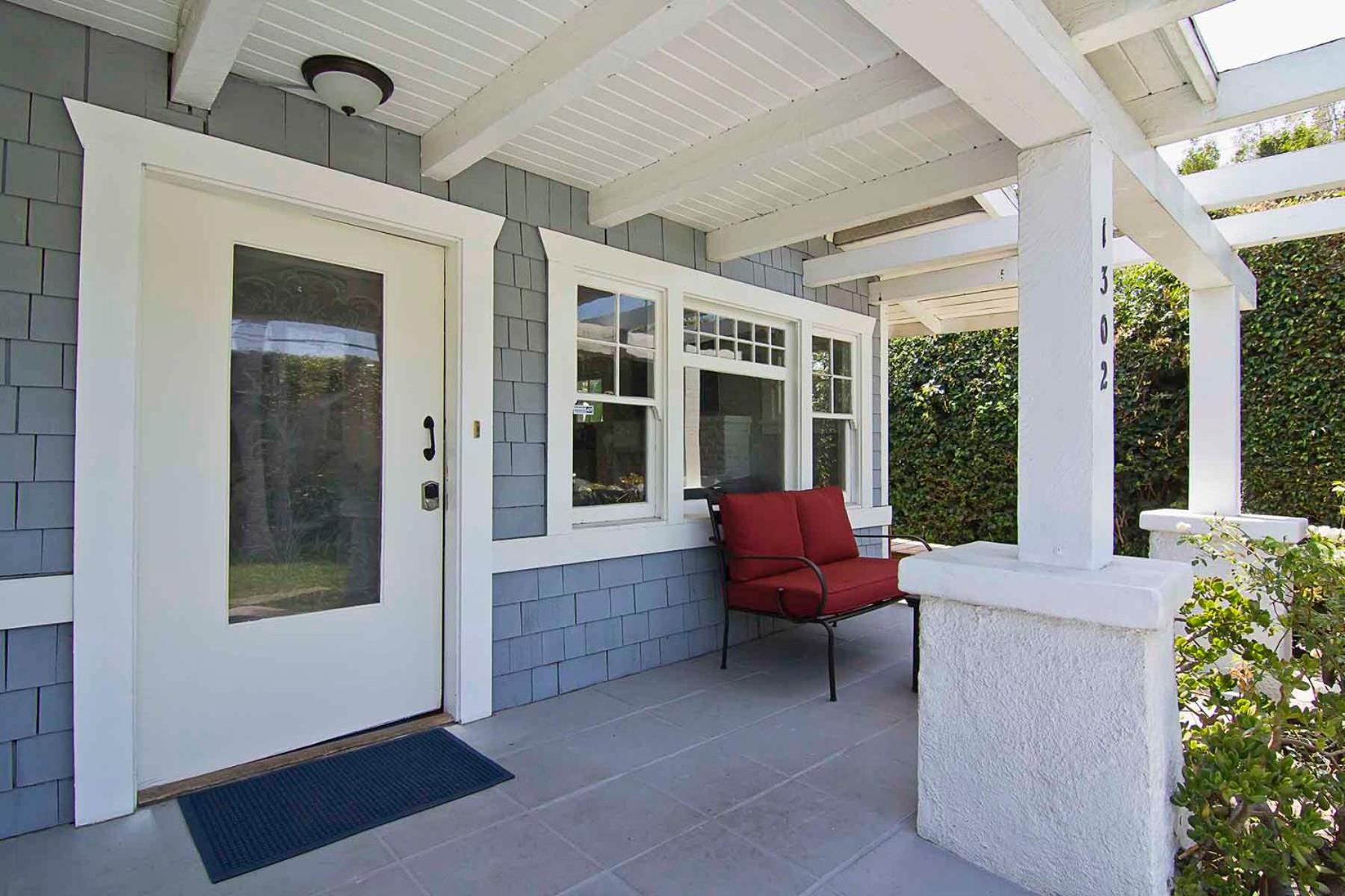 Hollywood's Garden Paradise at World Artists Living