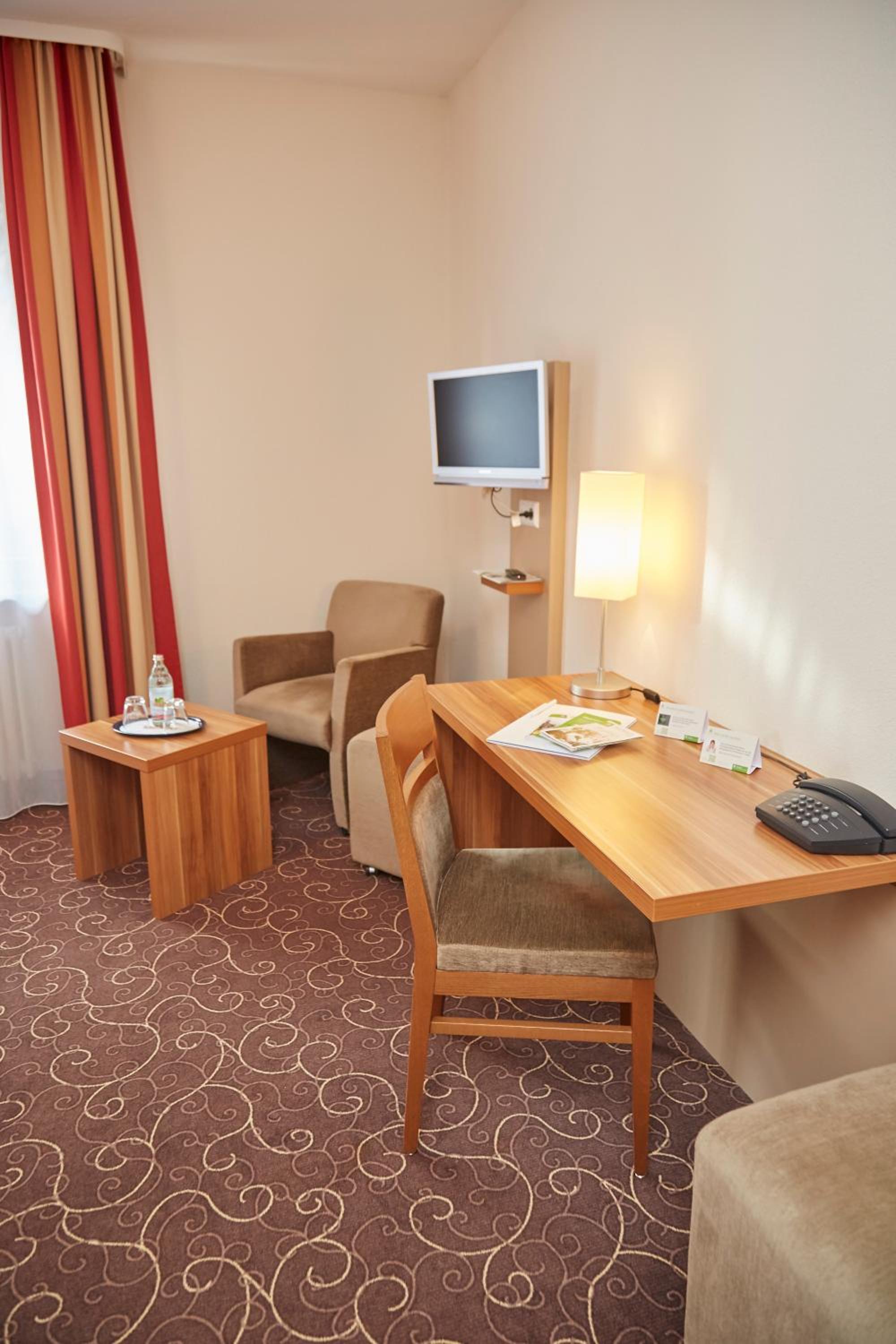 Flair Hotel Weinstube Lochner - Property Image 4