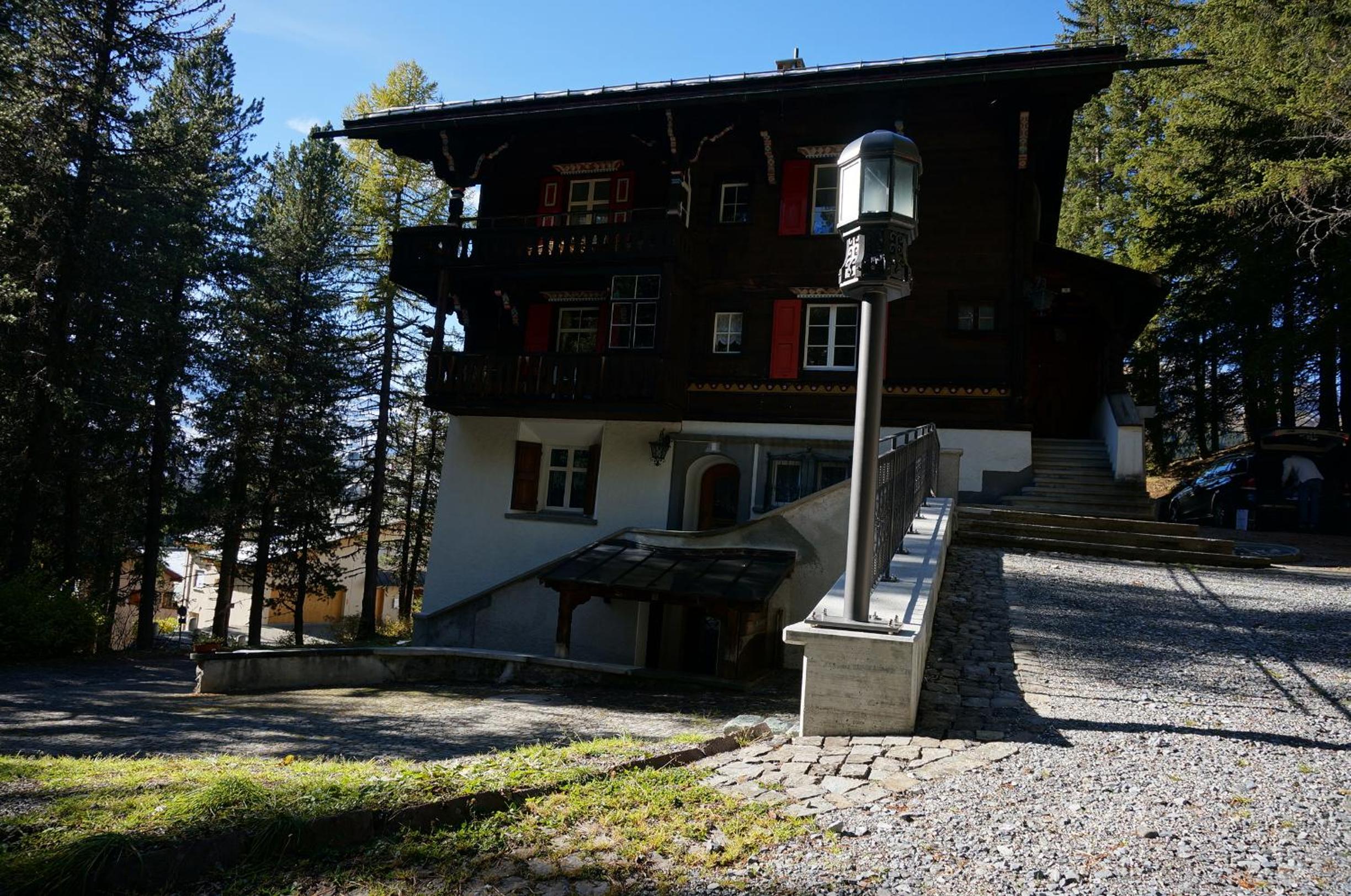 Photo 11