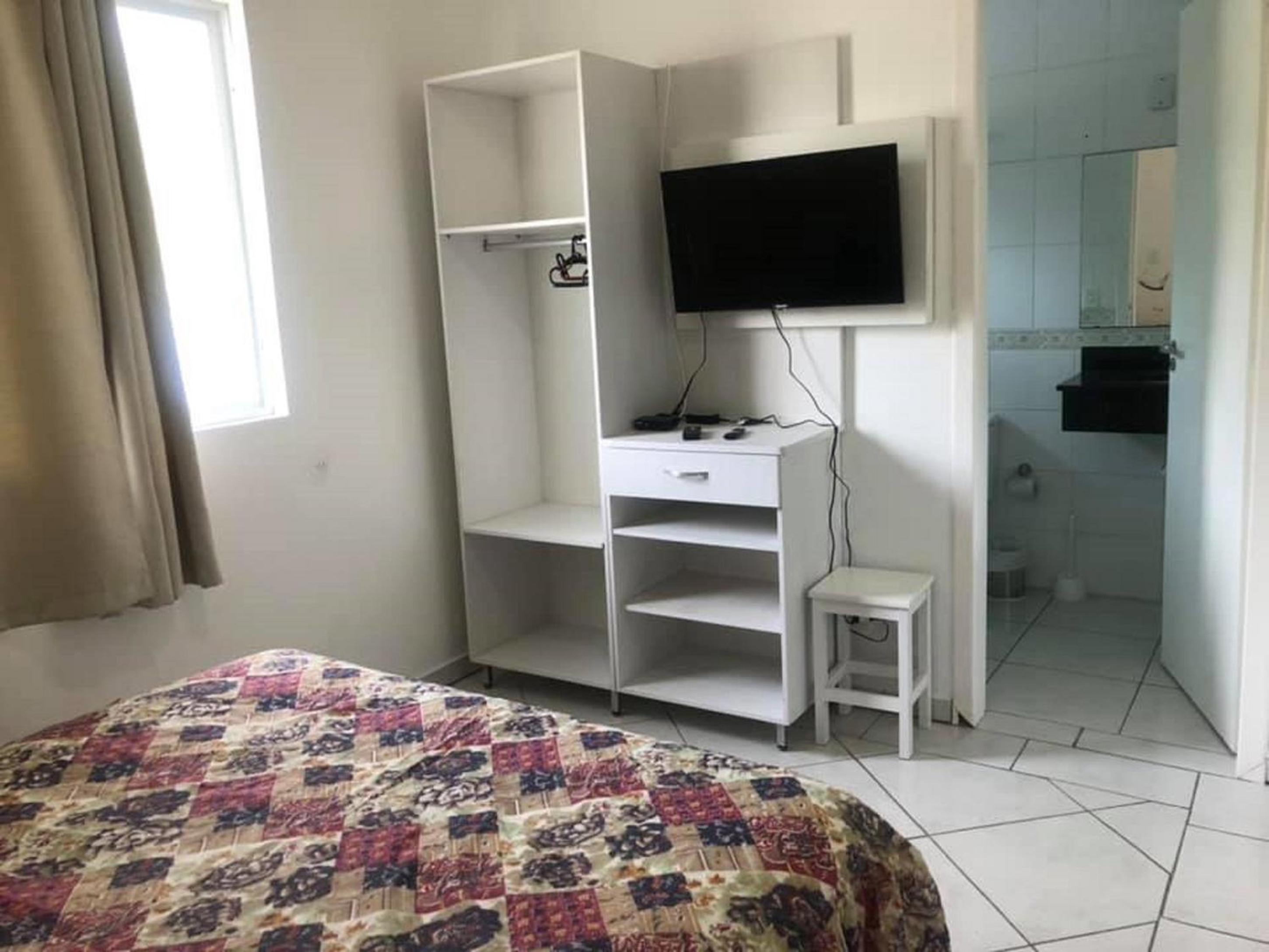 Bombinhas Brasil Residence Tourist Home no Centro de Bombinhas