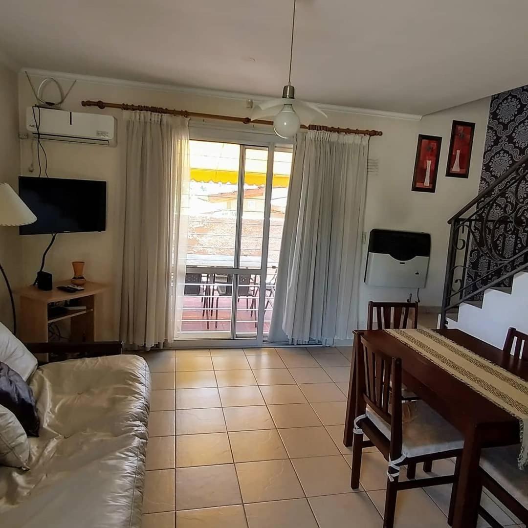 Duplex a mts del Rio con Aire Acond