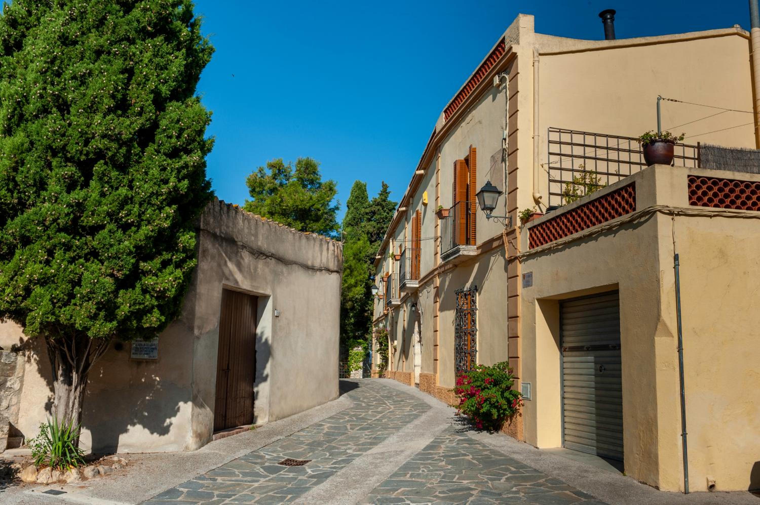Cal Mestre Casa Rural view 3