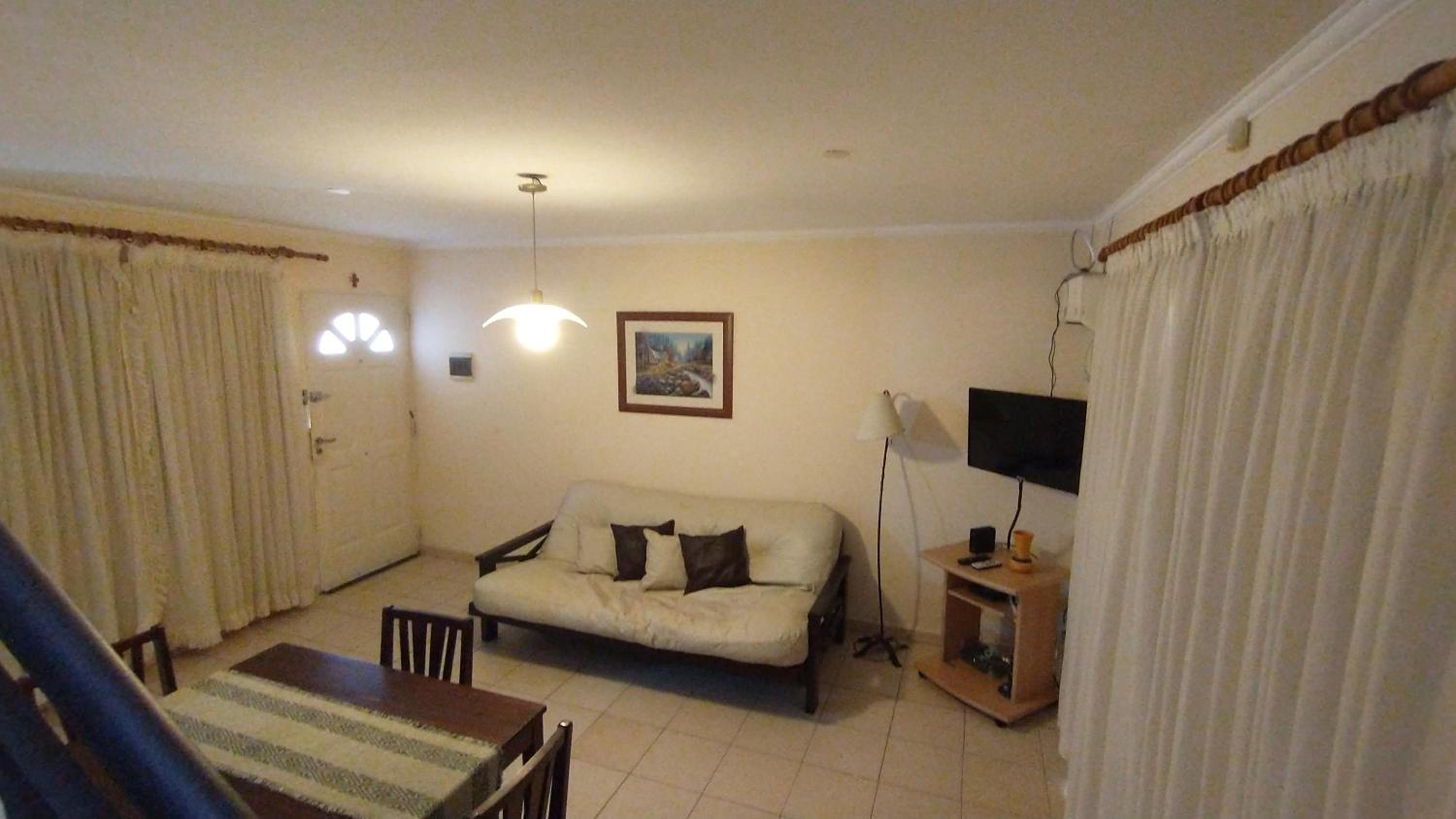 Duplex a mts del Rio con Aire Acond