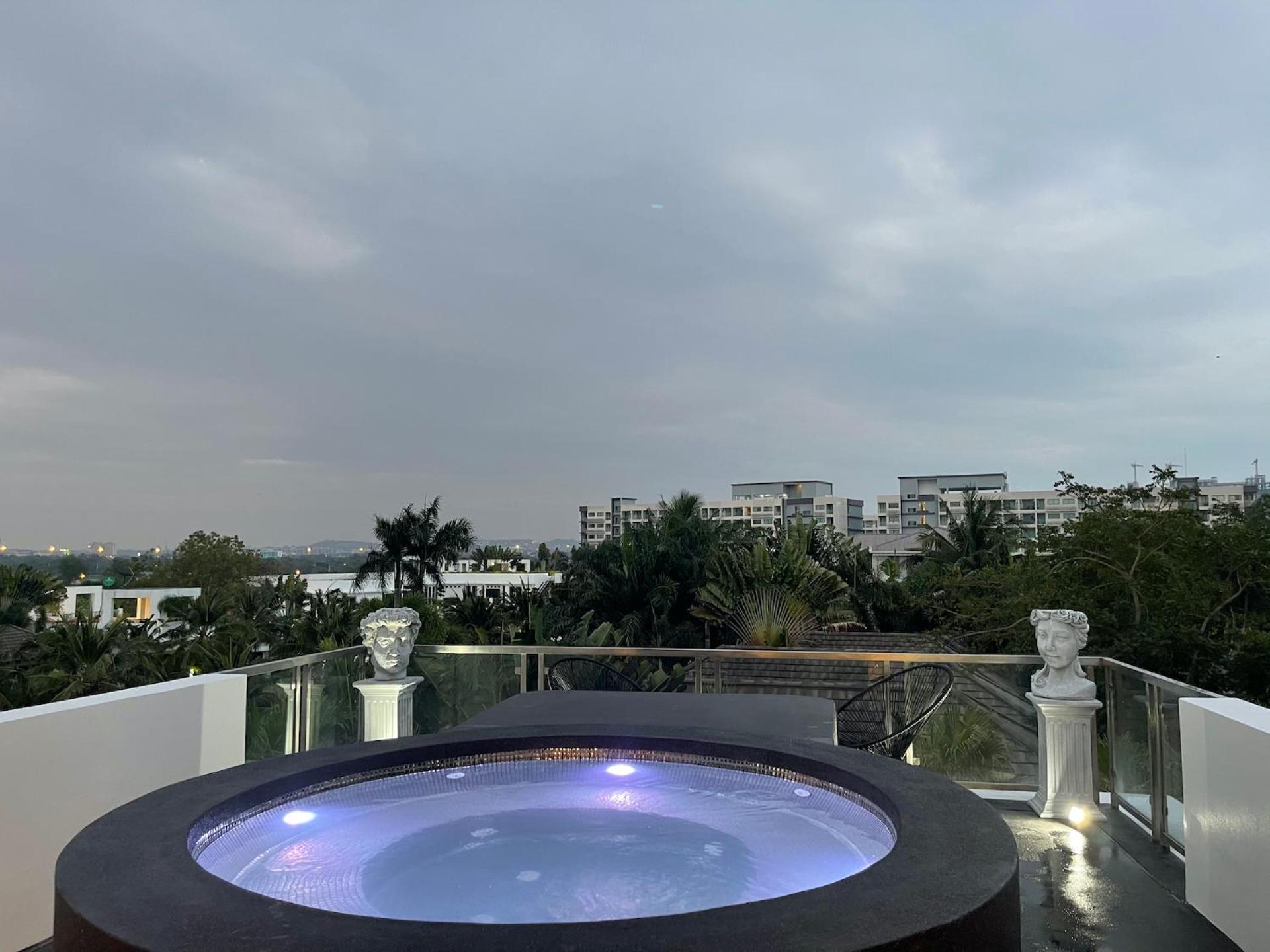 Villas In Pattaya