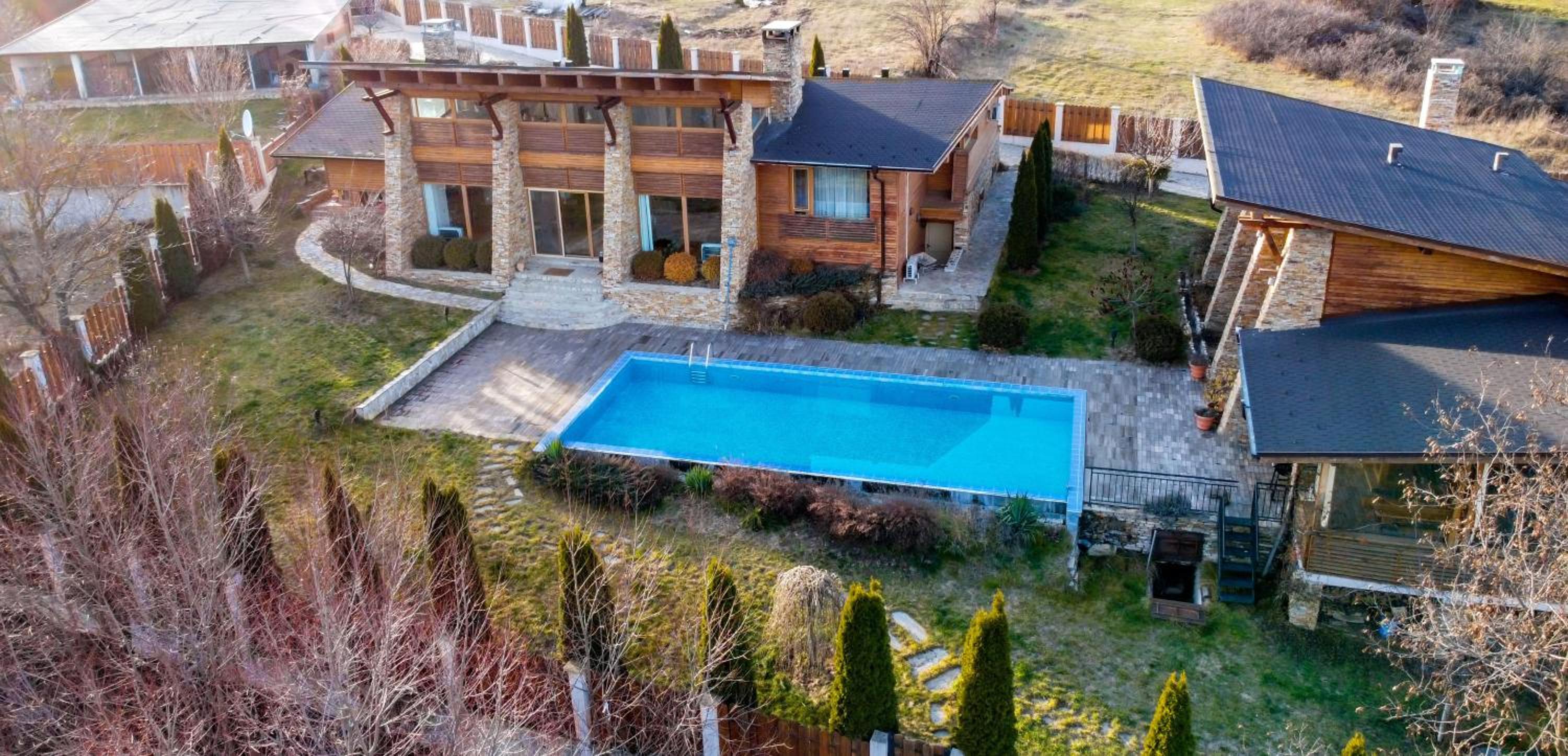 Luxury houses in Dobrinishte