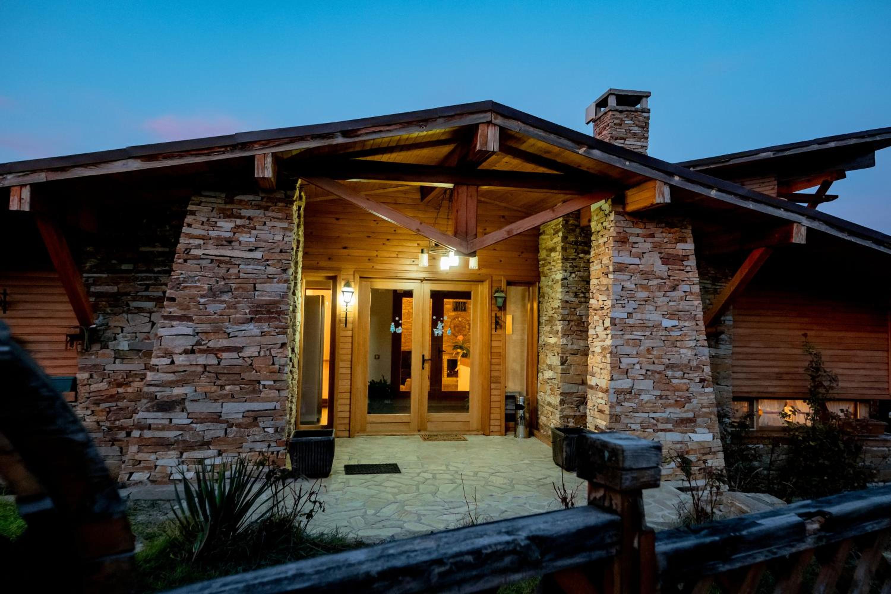 Luxury houses in Dobrinishte