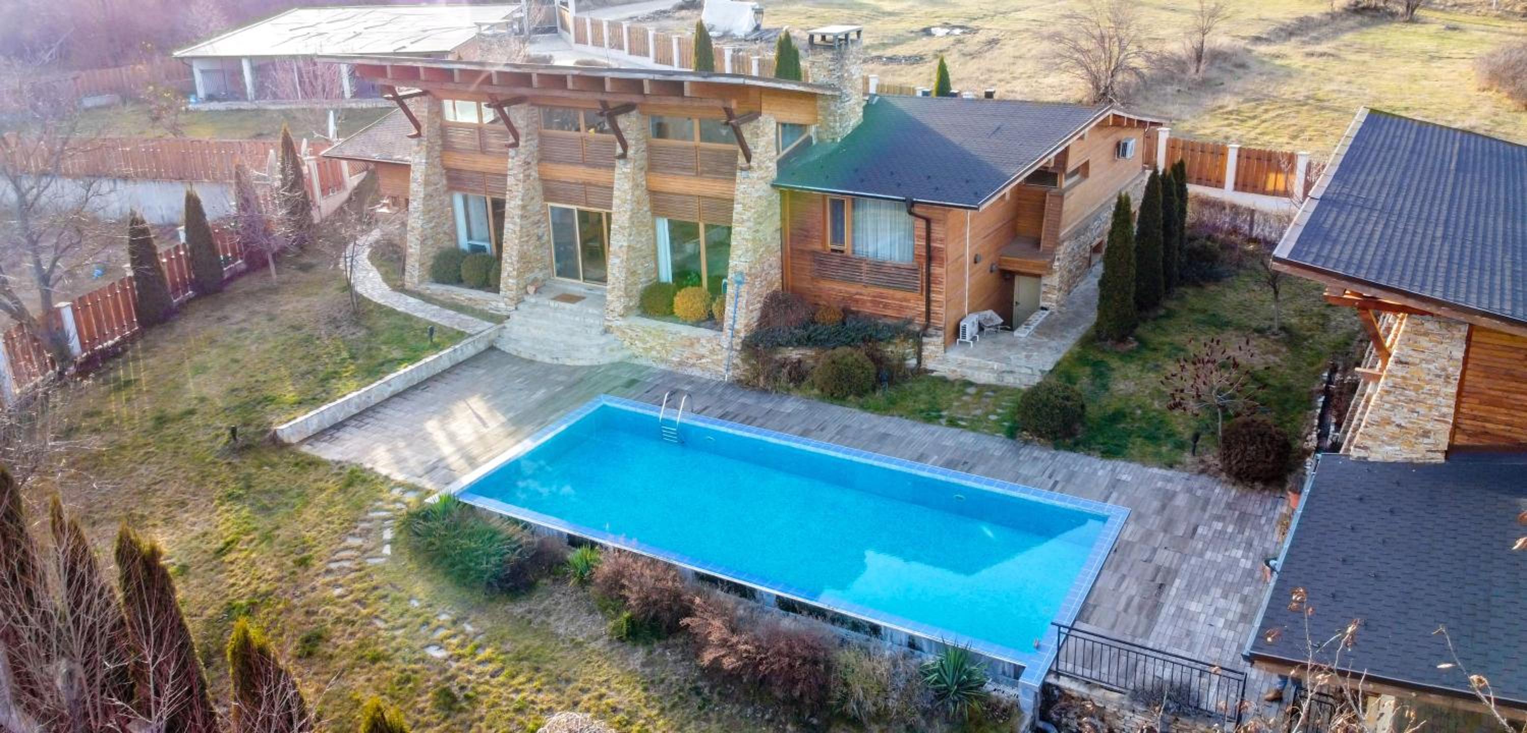 Luxury houses in Dobrinishte
