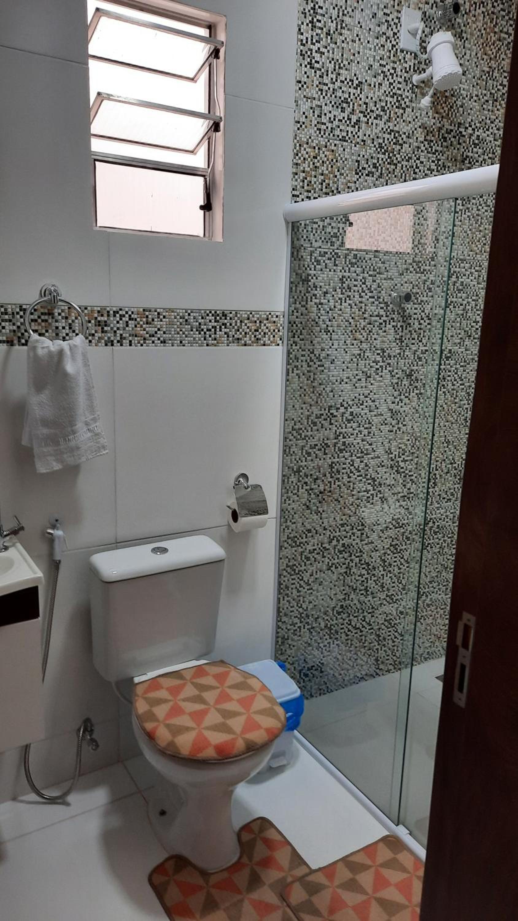 Apartamento mobiliado com varanda no centro de paulo afonso