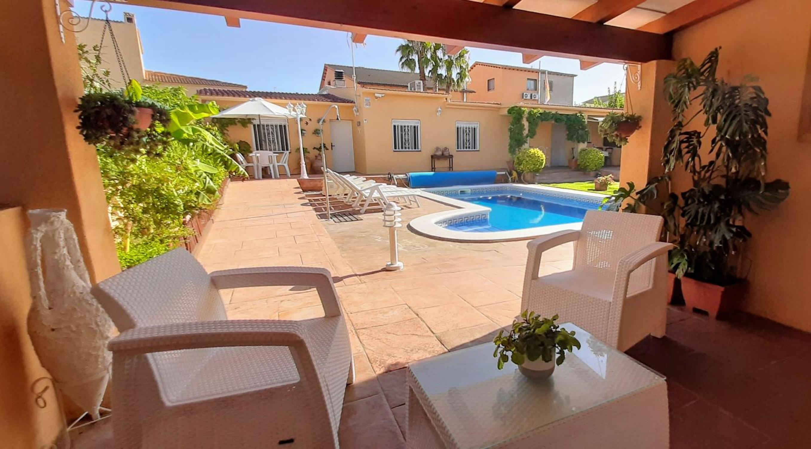Chalet con piscina privada y barbacoa photo 5