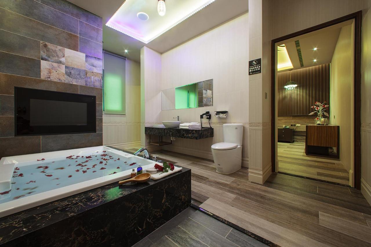 Chen He Motel