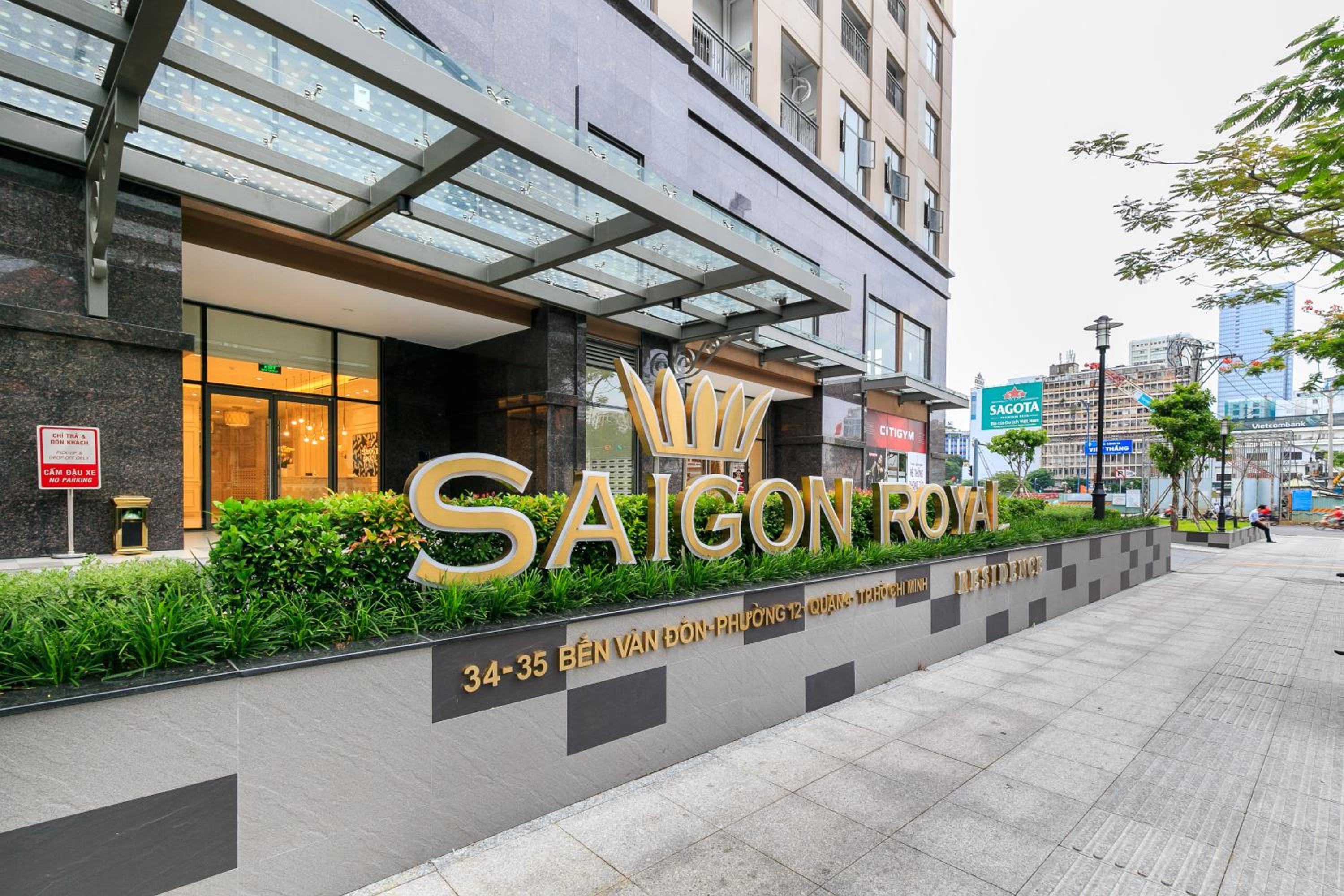 The Saigon Suite, The Luxury 2 bedrooms with bathtub