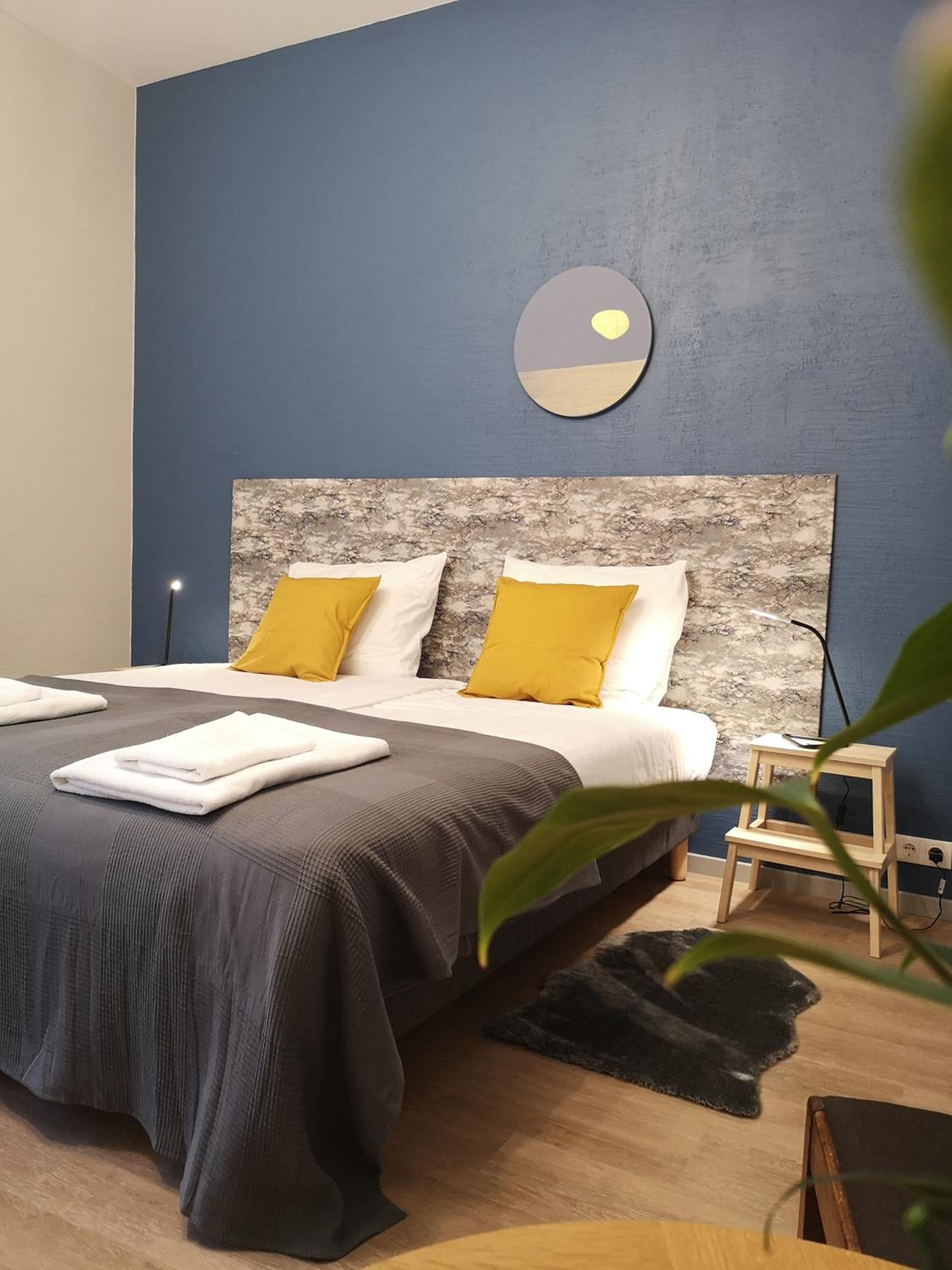 Hotel Zeit Apartment - Image 1