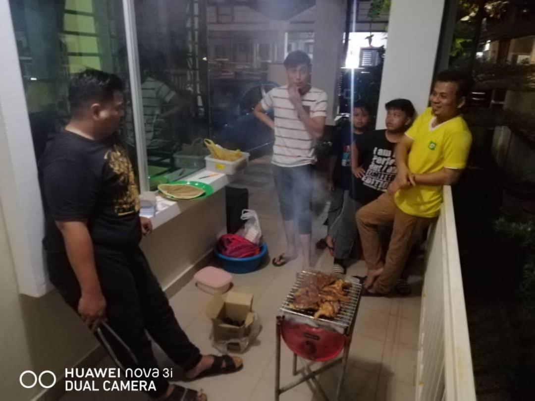 D Wangi Homestay Pasir Gudang at Ecotropic view 2