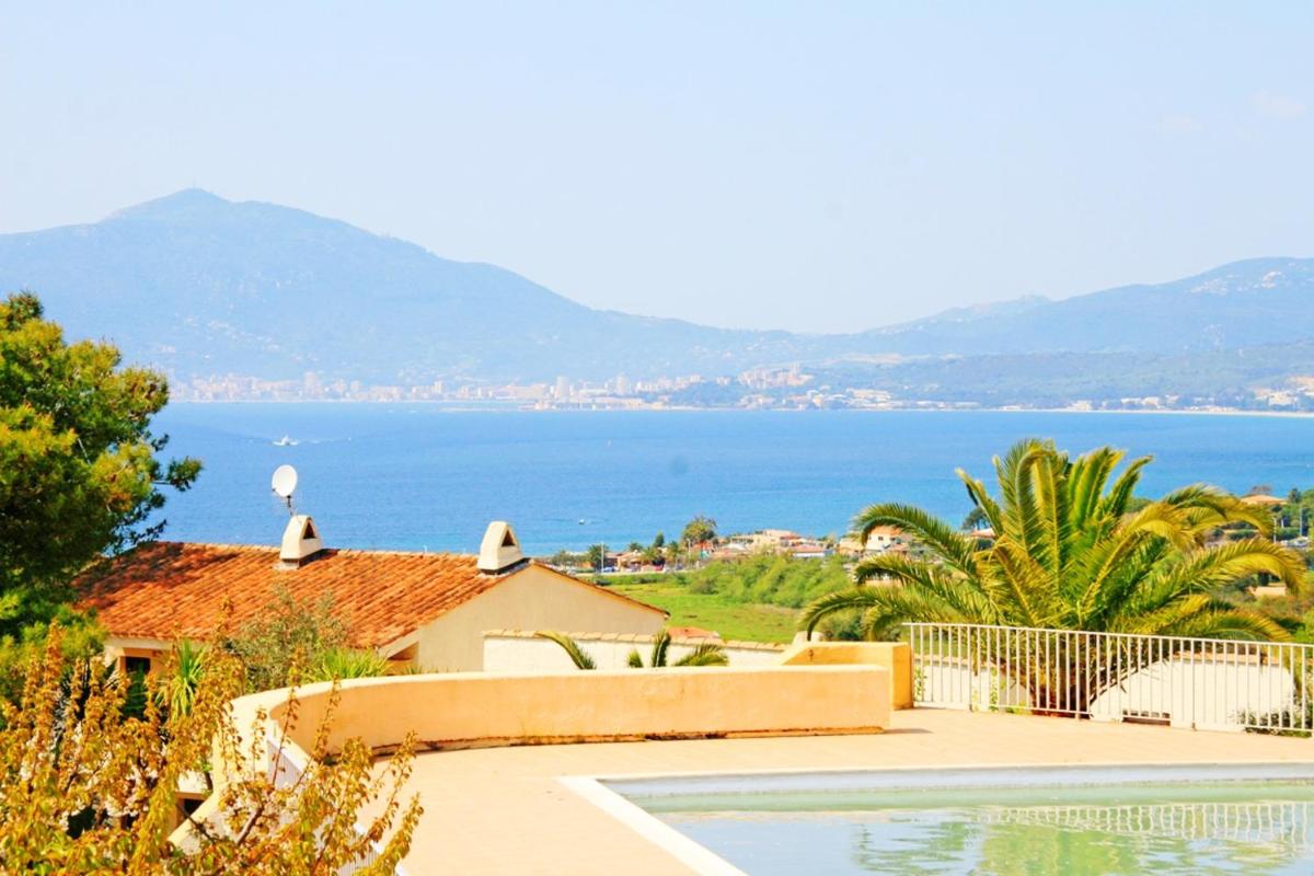 Appartement de 2 chambres a Porticcio a 800 m de la plage avec piscine partagee balcon amenage et wifi view 3