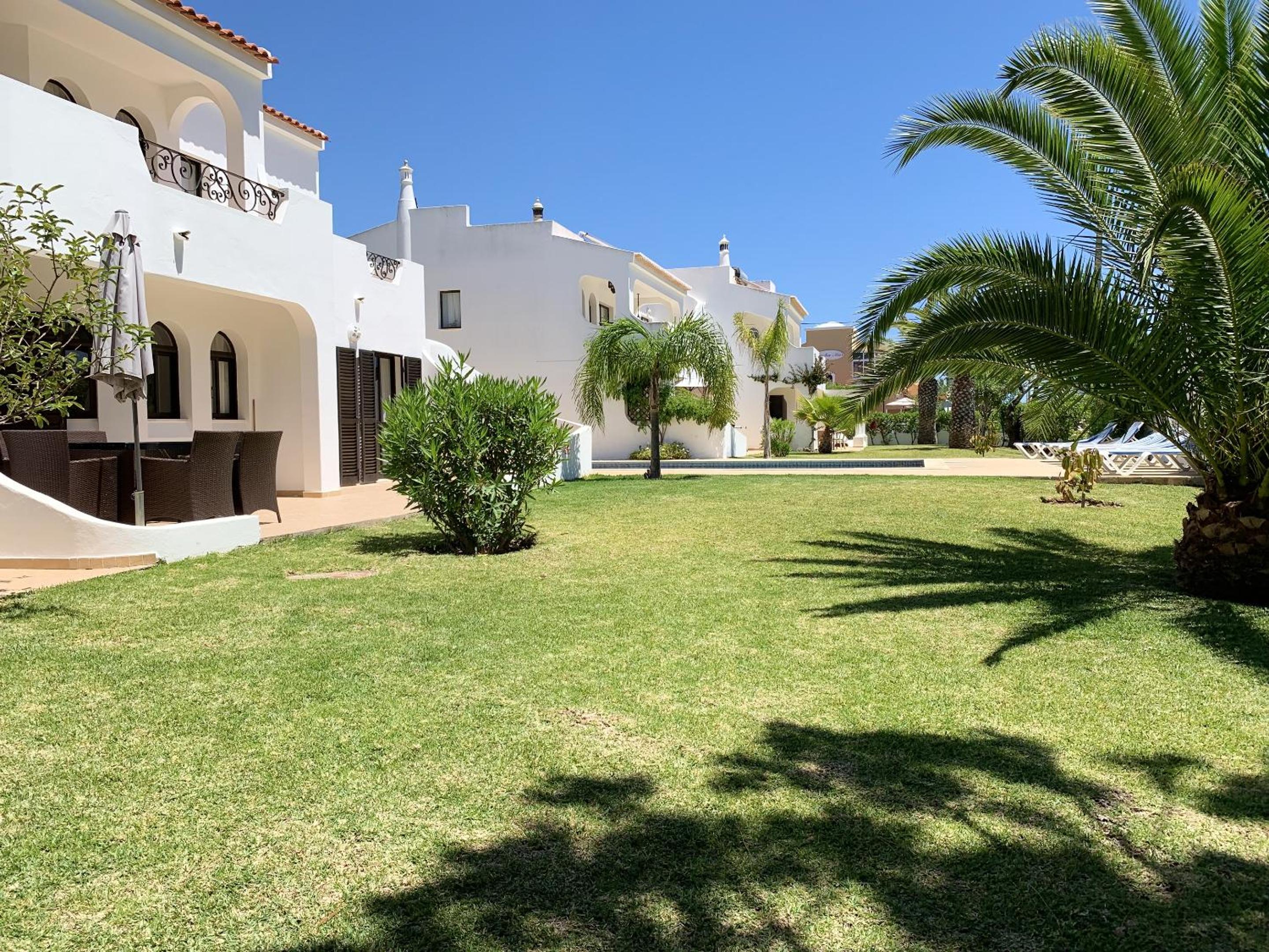 Charming House in Carvoeiro + Pool