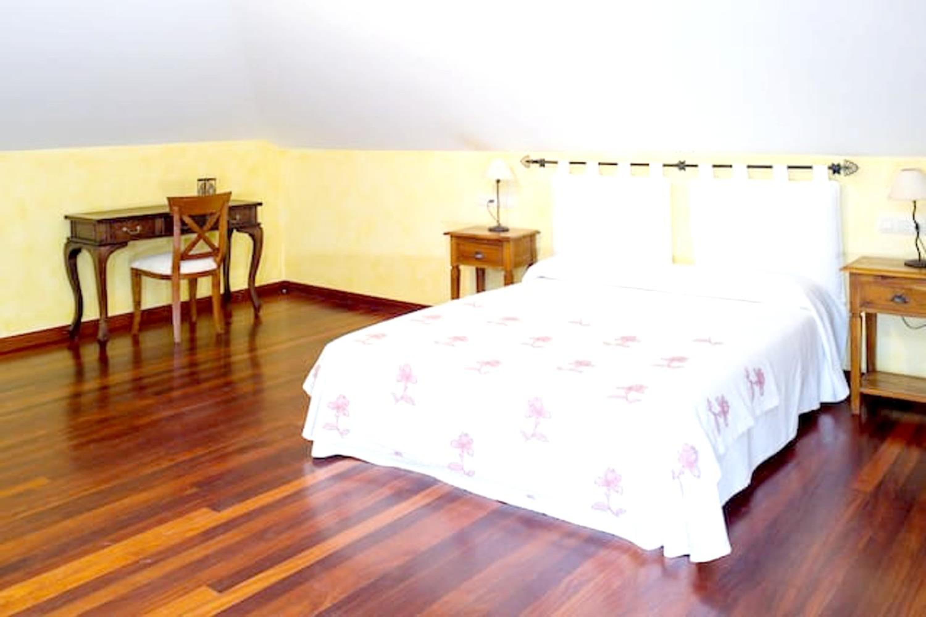 Luxurious Villa in Outeiro - Private Pool