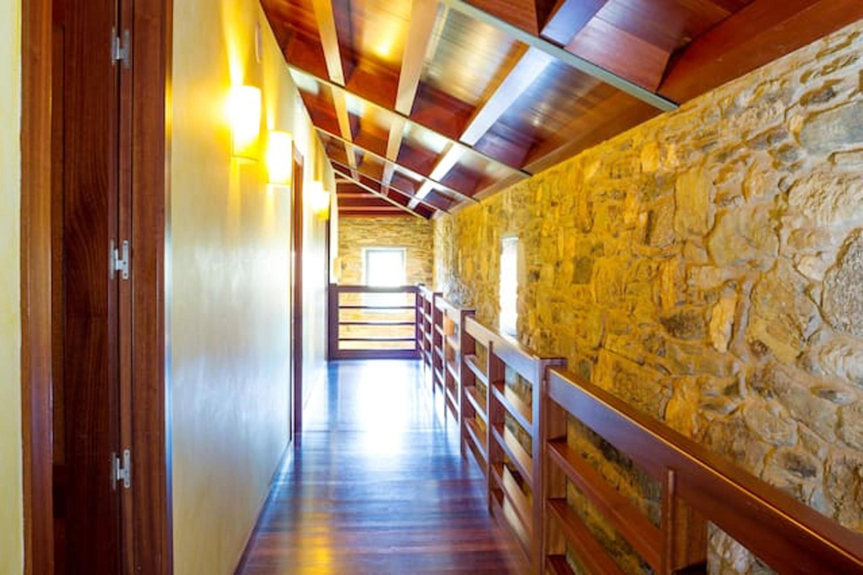 Luxurious Villa in Outeiro - Private Pool