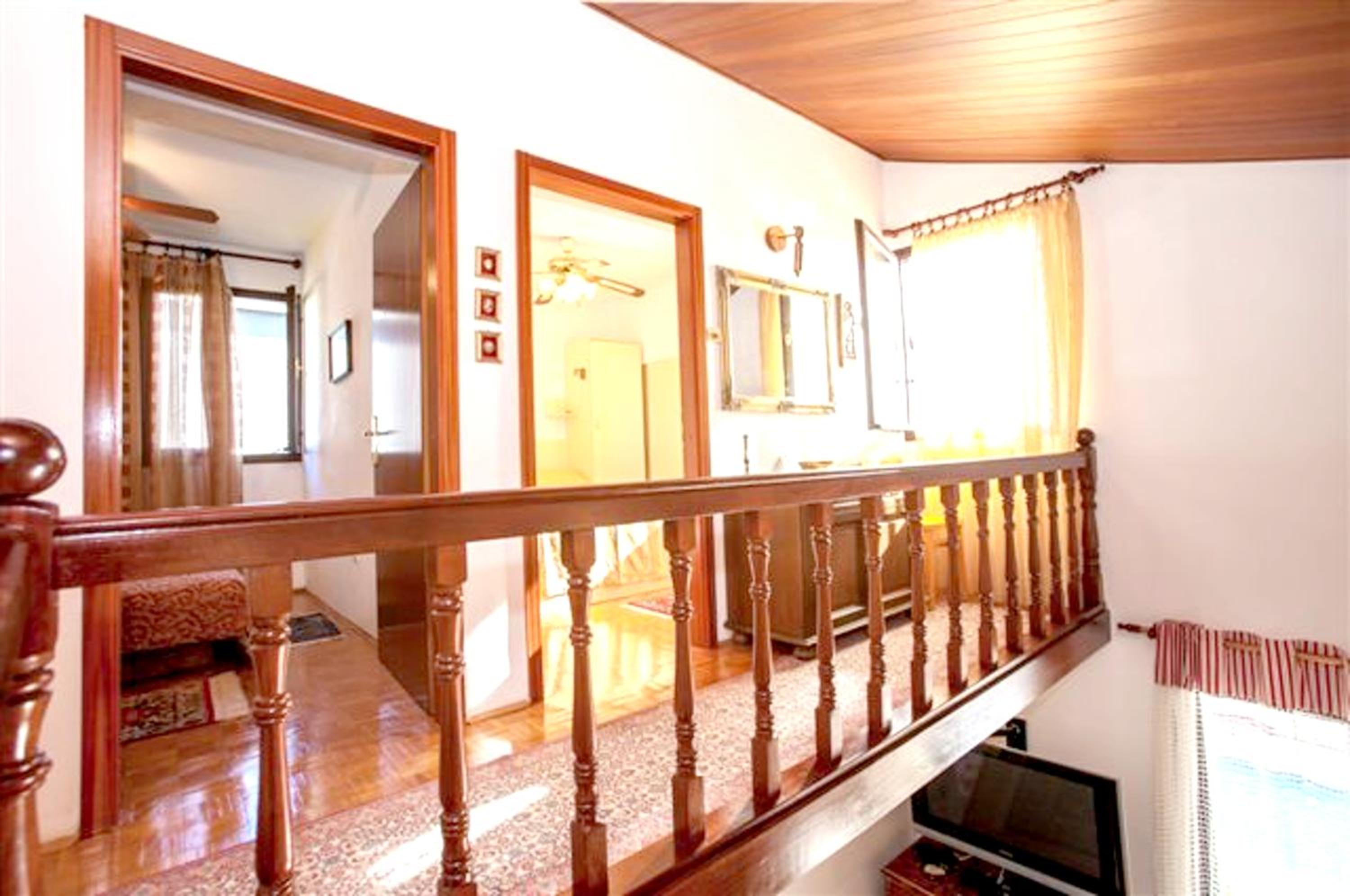 Spacious Villa in Seget Vranjica with Private Pool