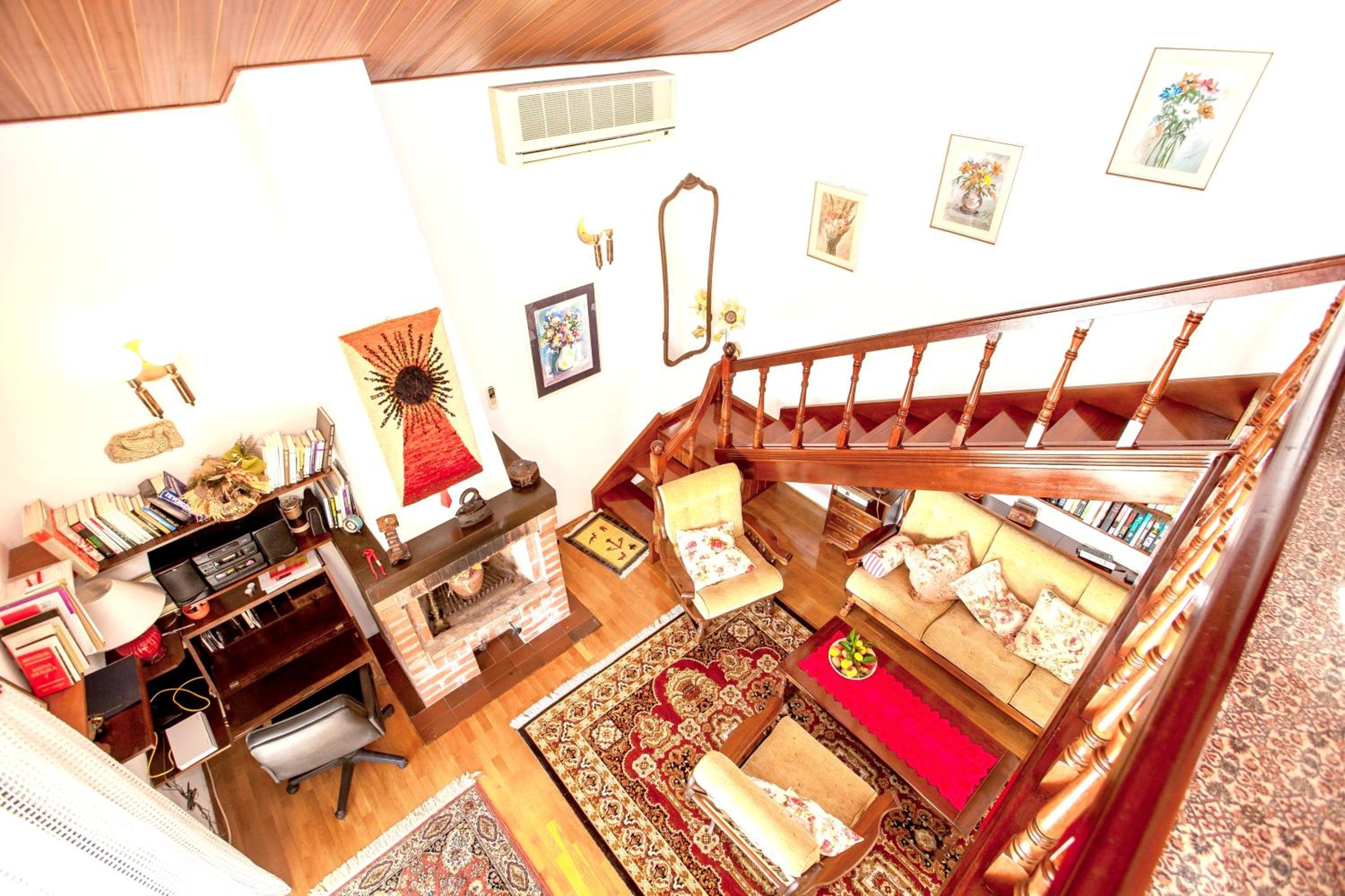 Spacious Villa in Seget Vranjica with Private Pool